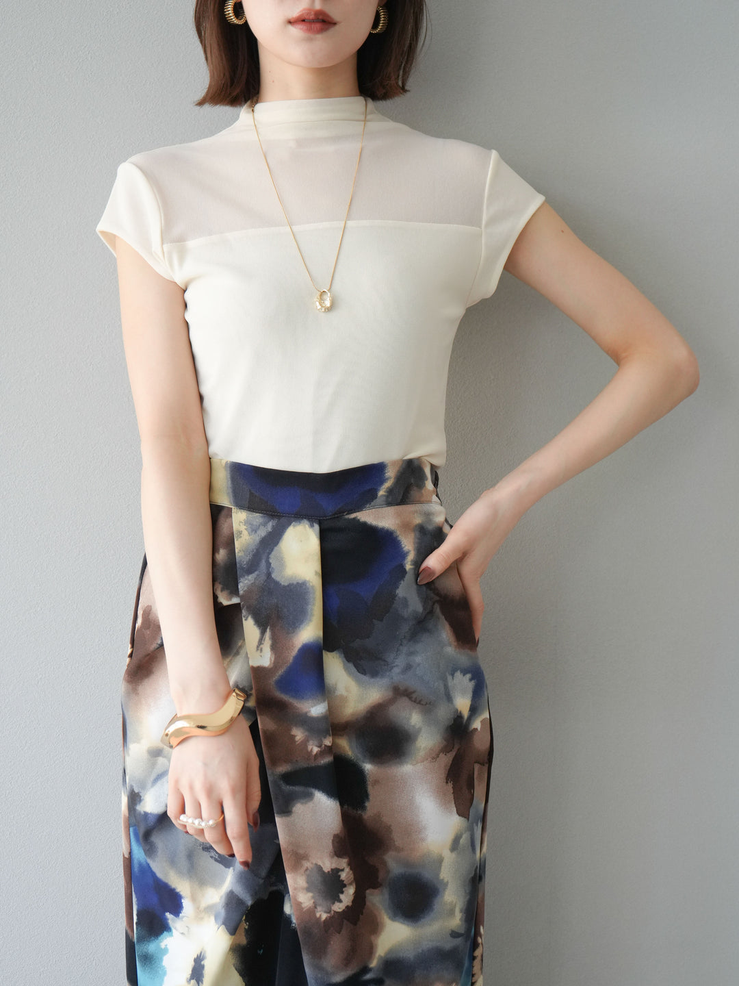 [預訂] 透視彈性上衣/象牙白