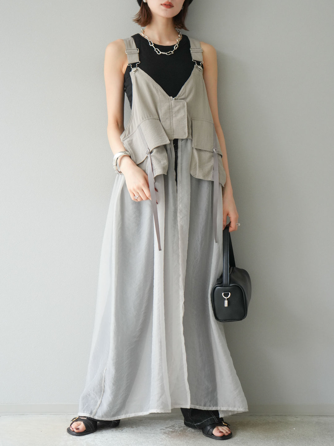 [予約]センターシームラップデザインストレートデニム/ブラック