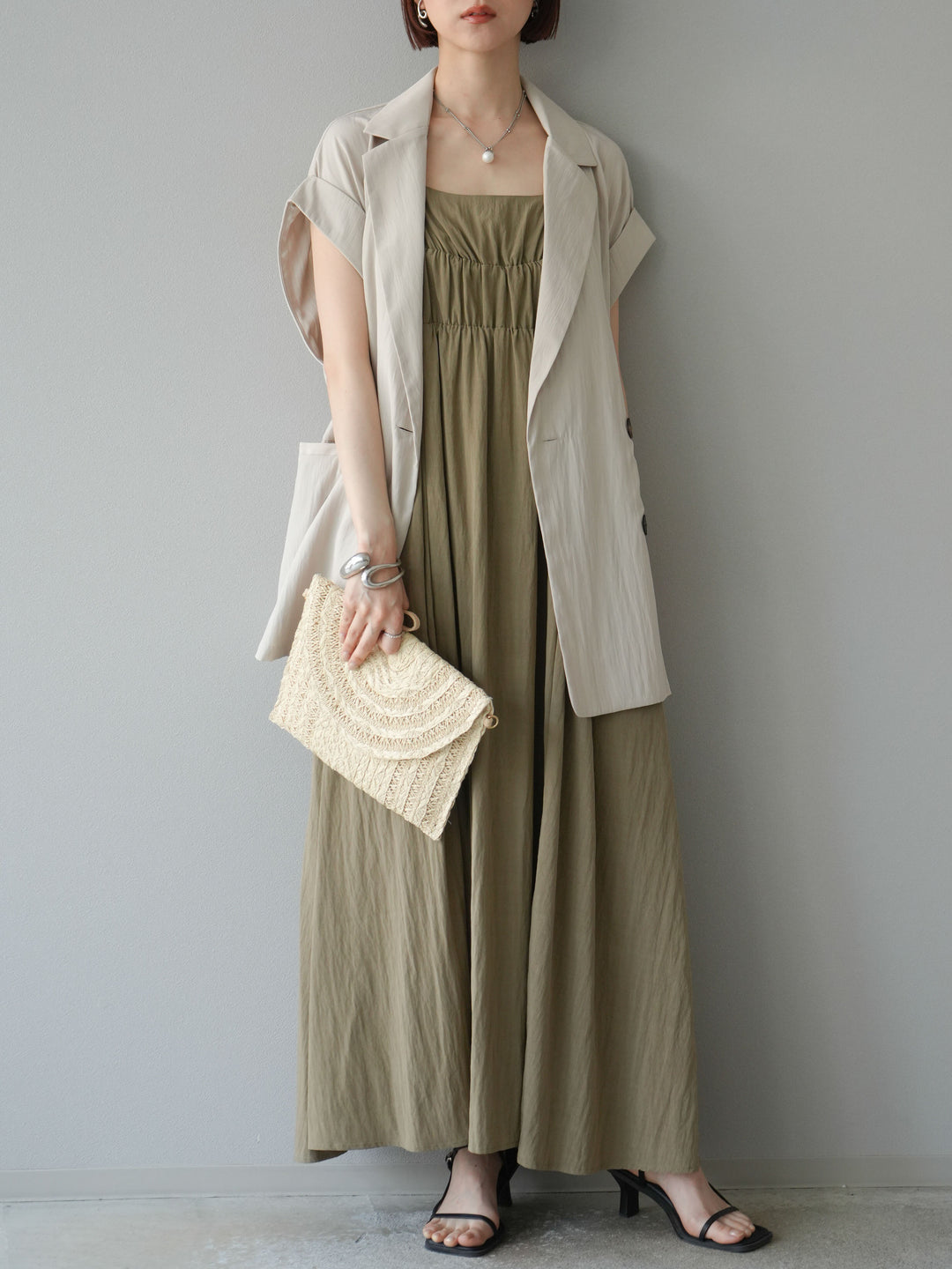 [SET]レーヨンシャーリングキャミワンピース+リネンライクノースリーブダブルジレ(2set)