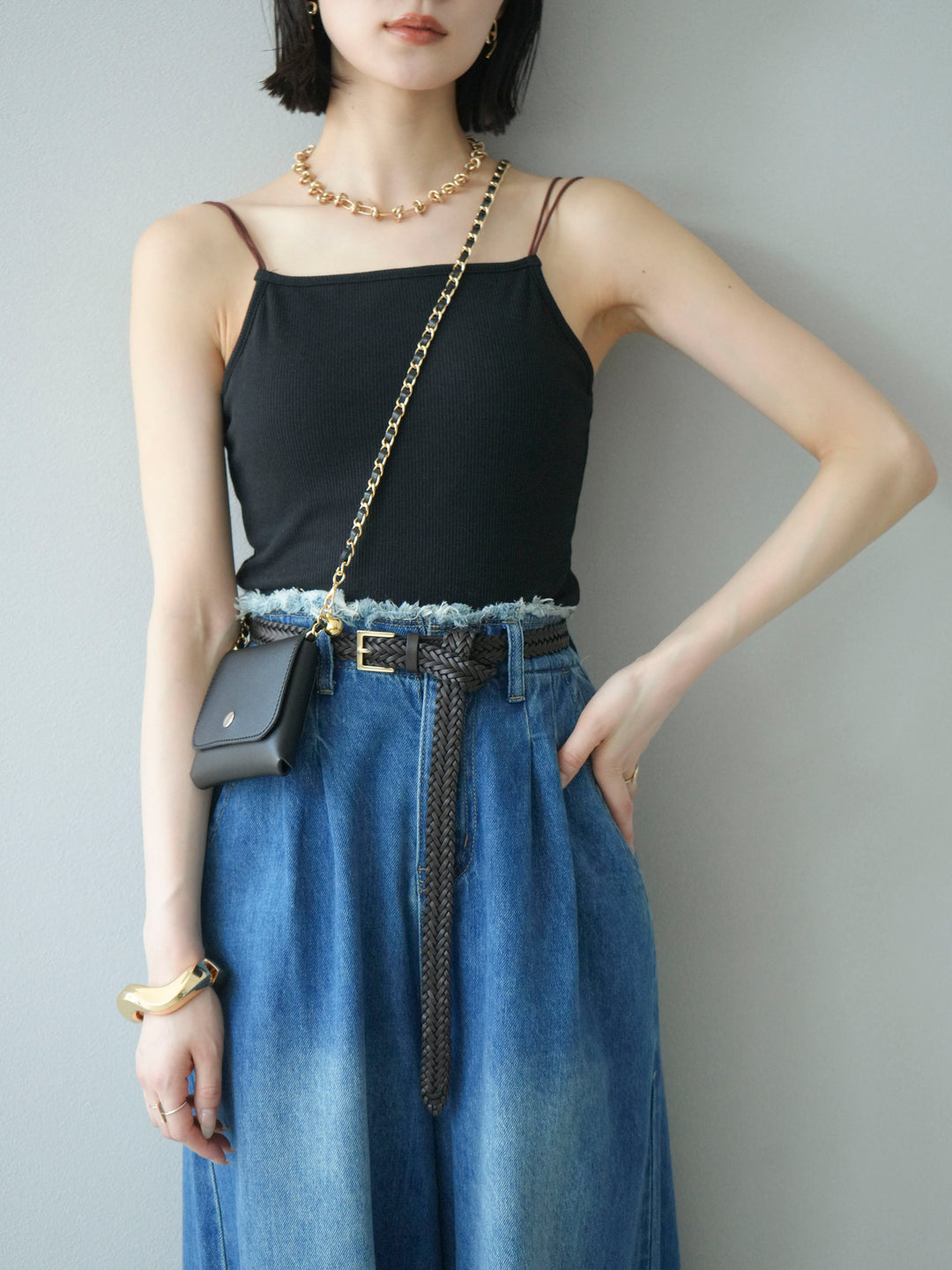 【預購】雙色吊帶罩杯背心/黑色