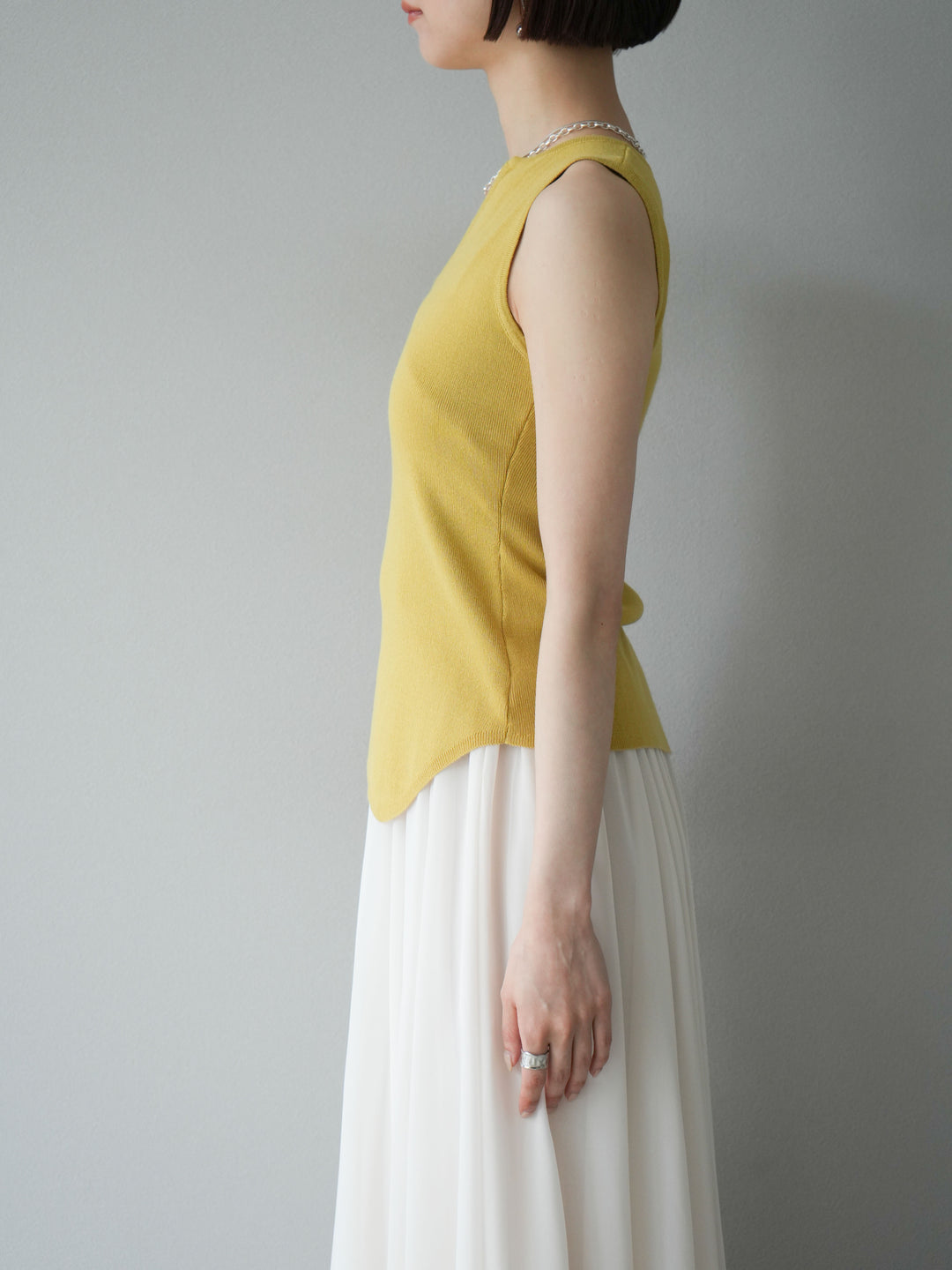 【預購】Cache-Coeur 無袖針織上衣/黃色