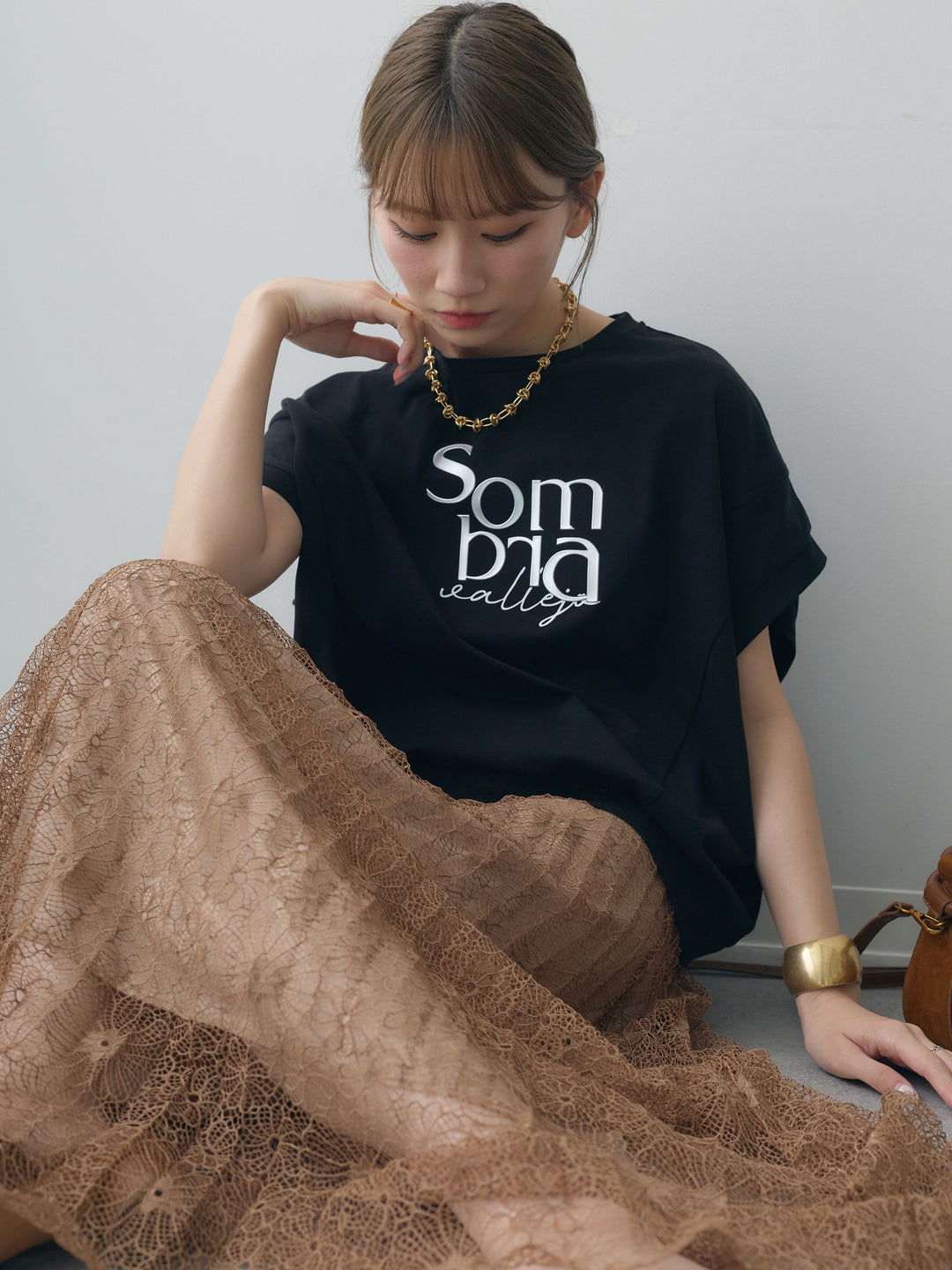 [SET]立体ロゴエンボスTEE +フローラルレースプリーツスカート(2set)