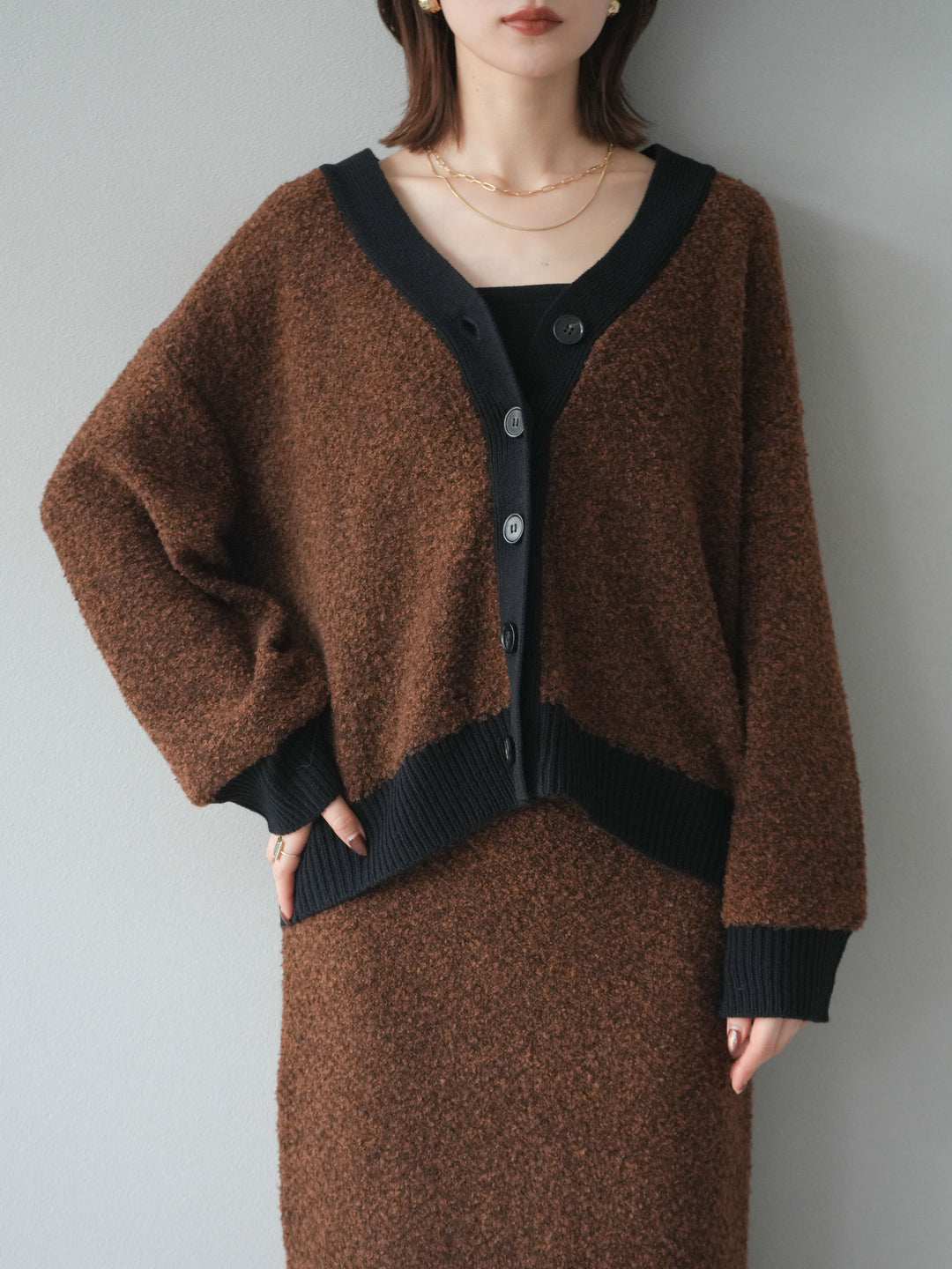 [SET]ブークレバイカラーニットカーディガン+ブークレバイカラータイトニットスカート(2set)