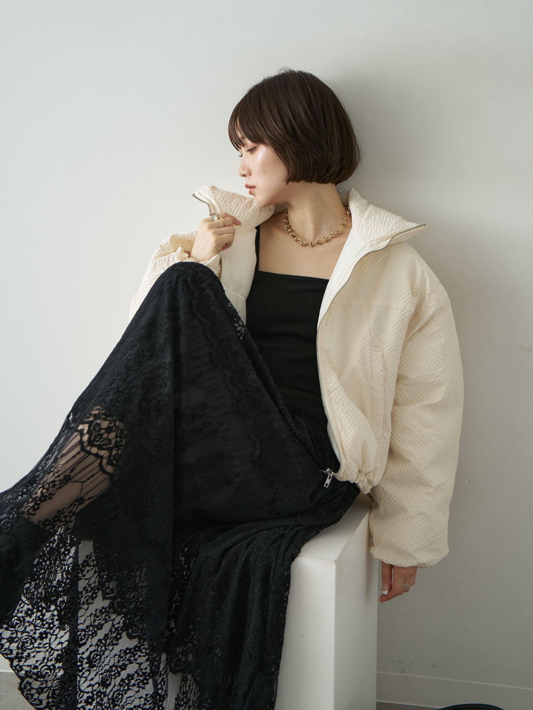 [SET]スタンドカラーショートパフジャケット+ベロアレースドレープフレアスカート(2set)
