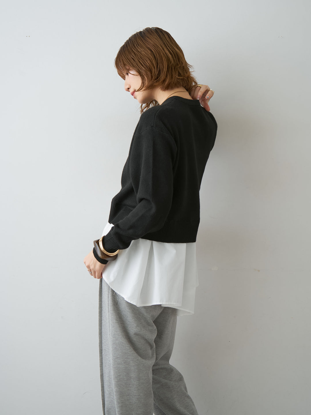 [予約]アシンメトリーシャツレイヤードニットプルオーバー/black