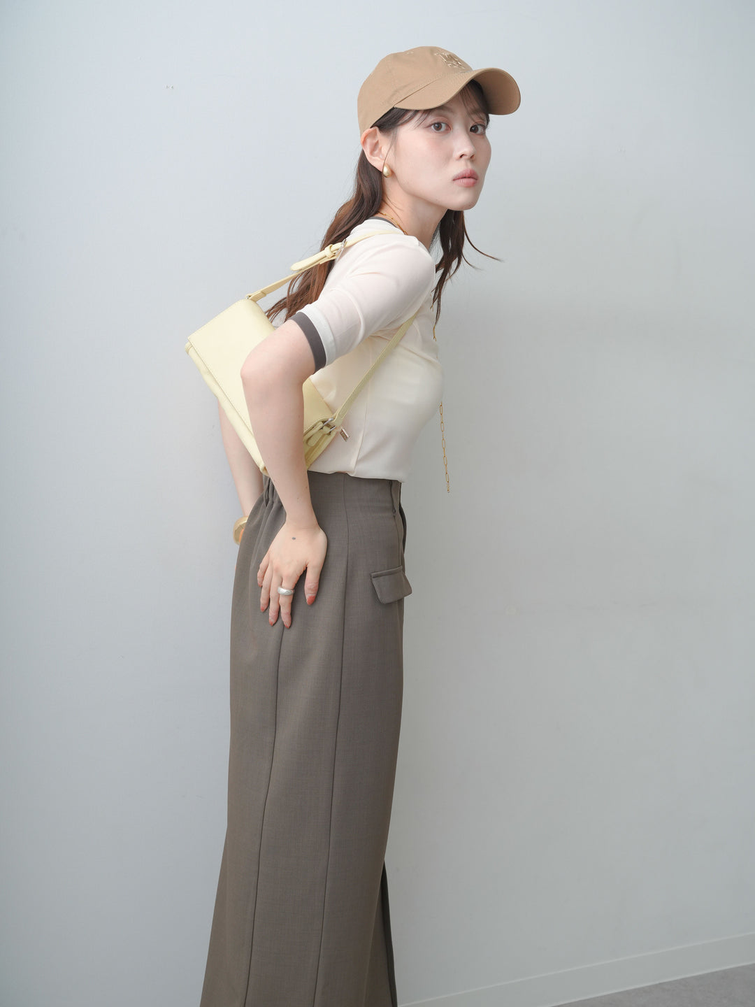 [SET]トリムレイヤードシアー半袖トップス+クレープデシンフラップ付きストレートスカート(2set)