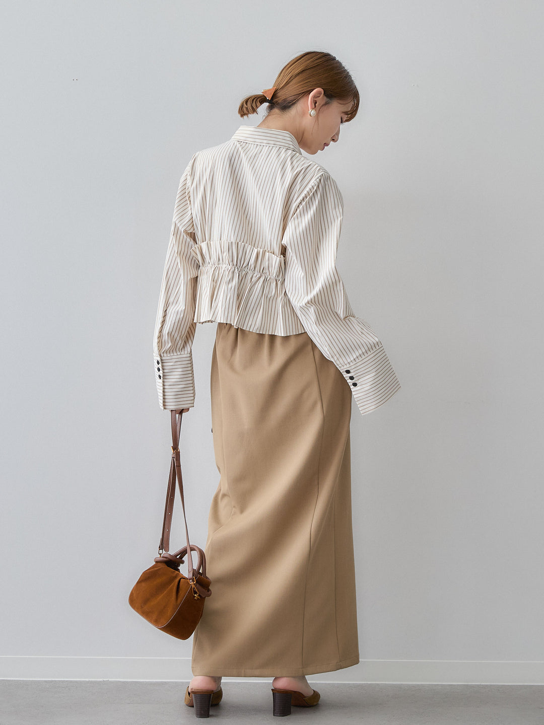 [SET]ストライプフリルシャツ+クレープデシンフラップ付きストレートスカート(2set)