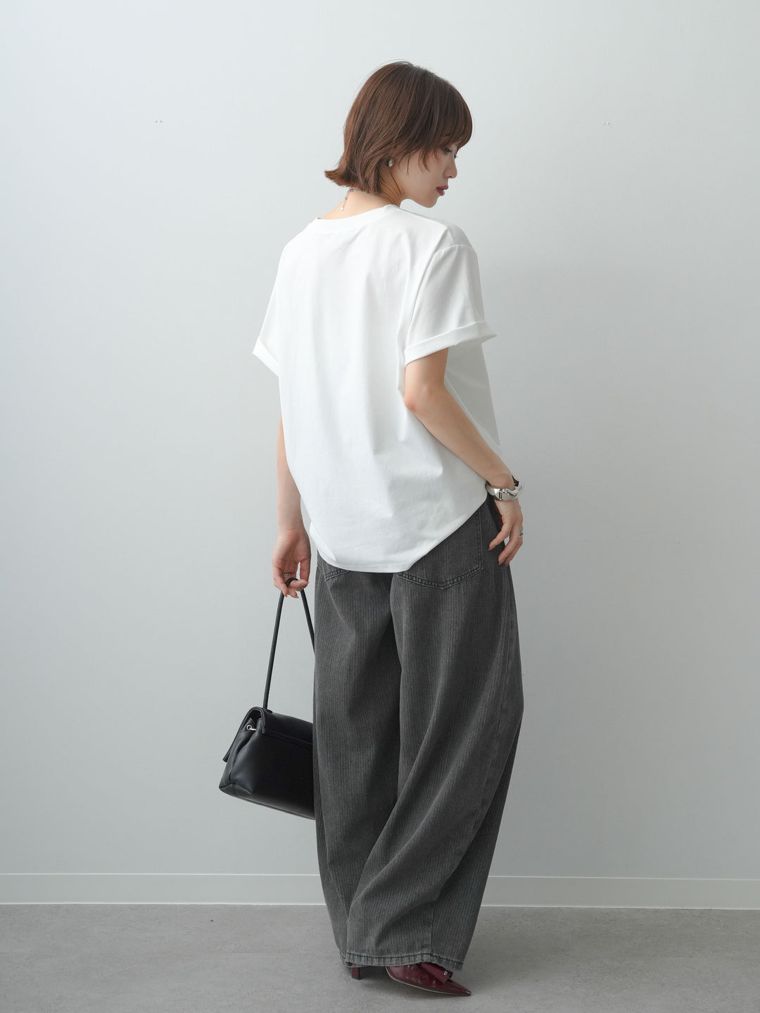 [SET]クールタッチアートロゴオーバーTEE+ニュアンスウォッシュカーブデニム(2set)