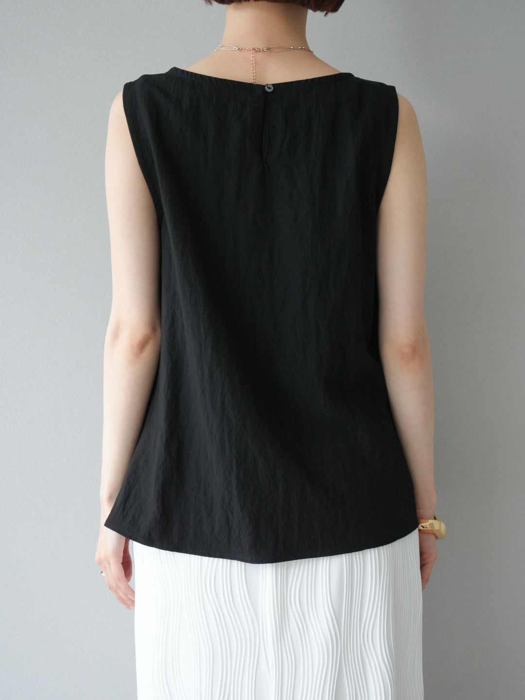 [予約]フロント巻きノースリーブブラウス/ブラック