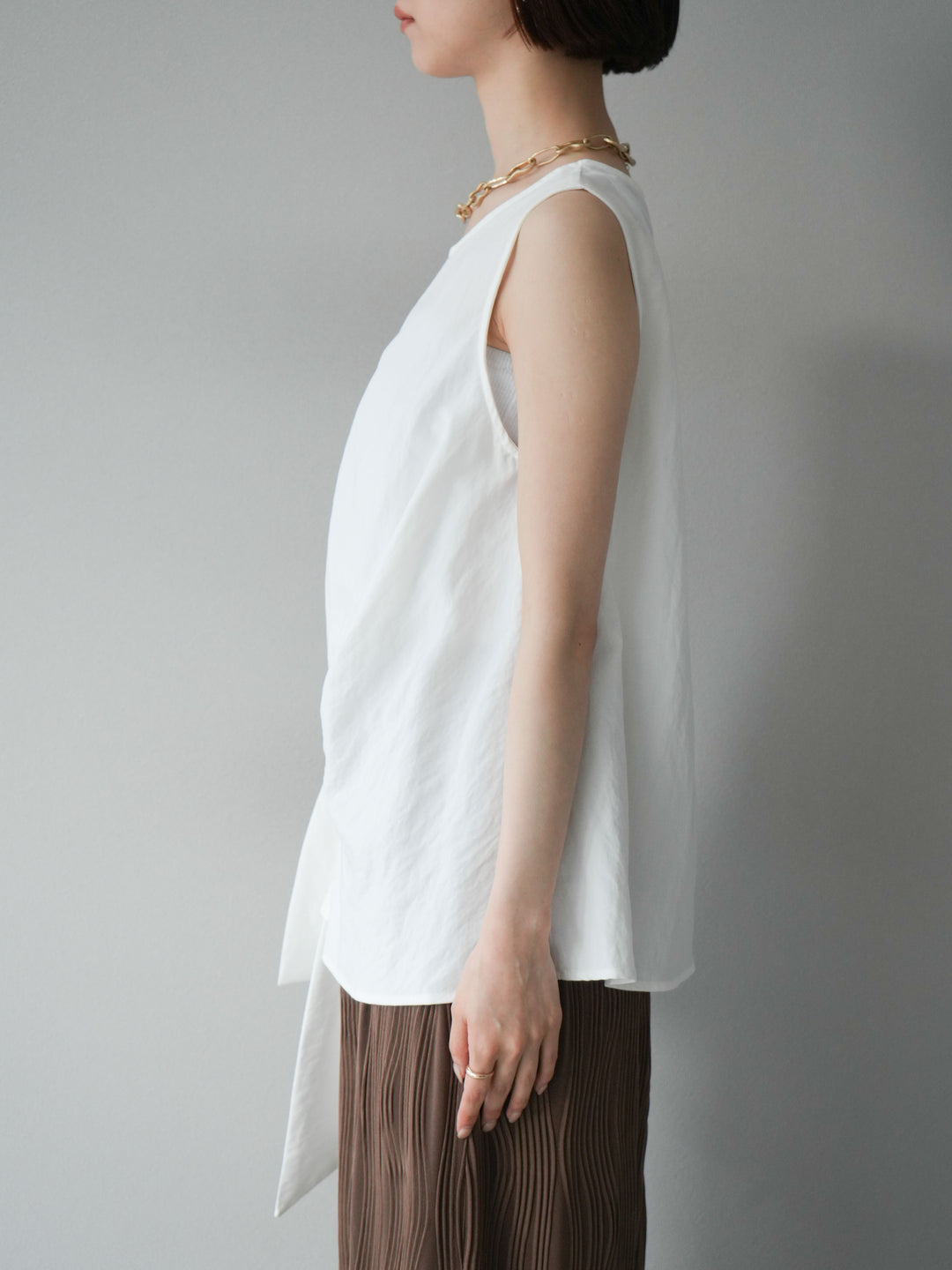 [予約]フロント巻きノースリーブブラウス/ホワイト
