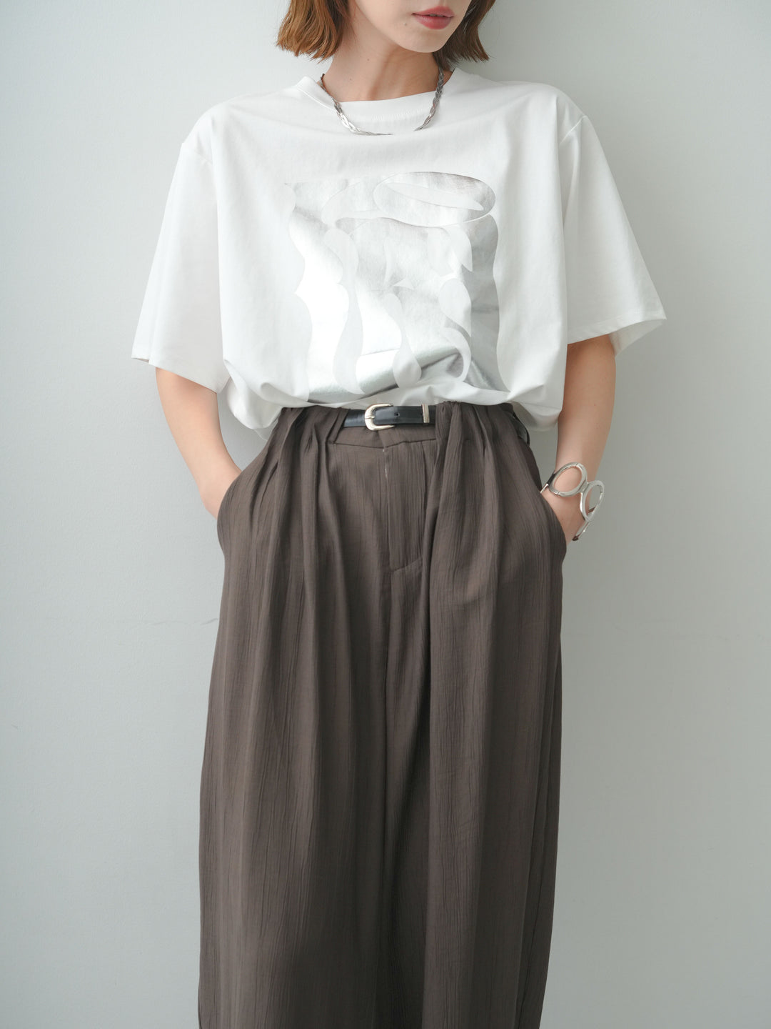 [SET]クールタッチアートロゴオーバーTEE+ベルト付ワッシャーライトワイドパンツ(2set)