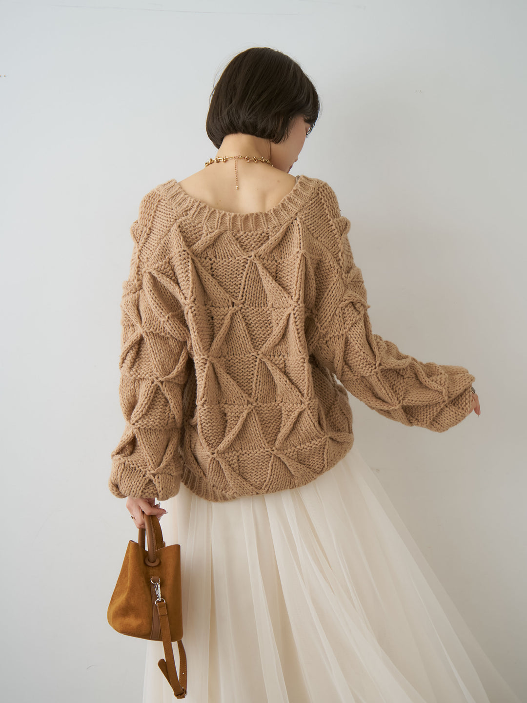 [予約]ダイヤ編立体ニットカーディガン/beige