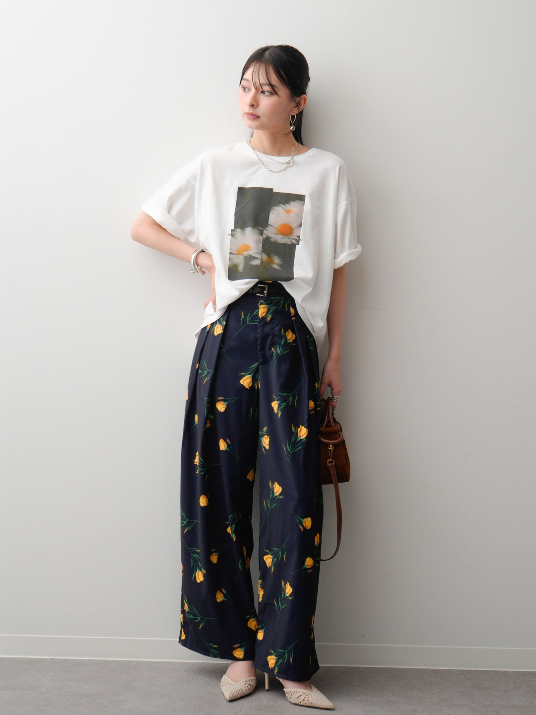 [SET]フラワーフォトTEE+フラワープリントドレープタックパンツ(2set)