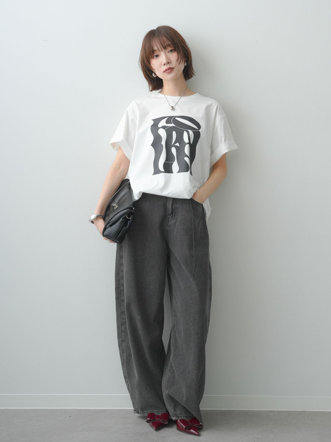 [SET]クールタッチアートロゴオーバーTEE+ニュアンスウォッシュカーブデニム(2set)