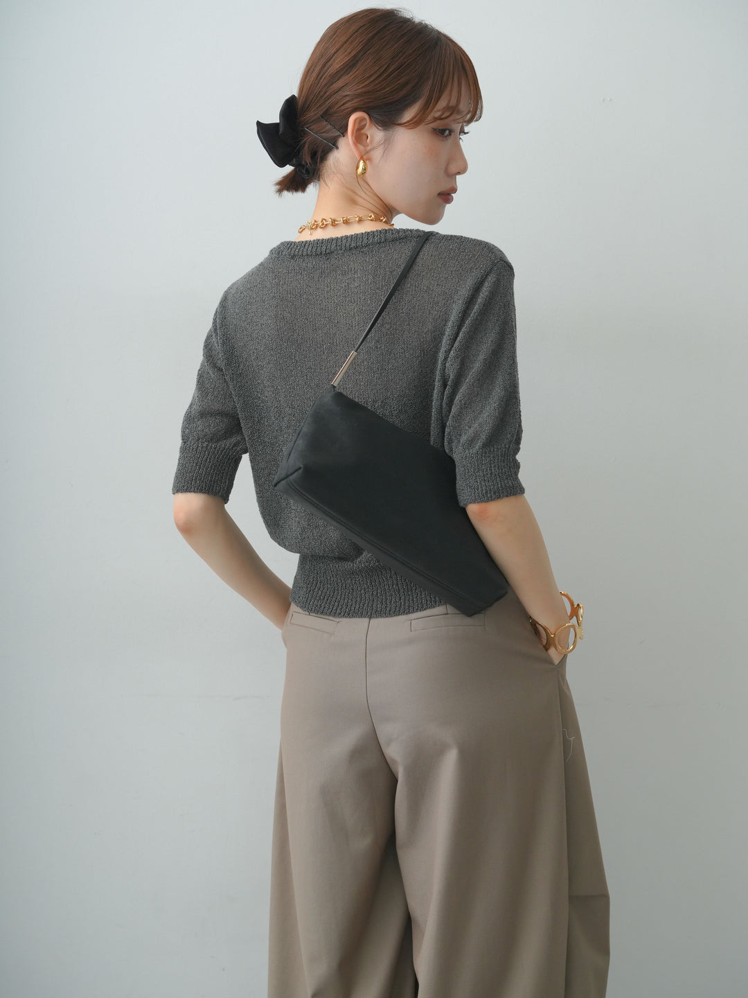 [予約]フラワーループエンブロイダリーハーフカーディガン/charcoal