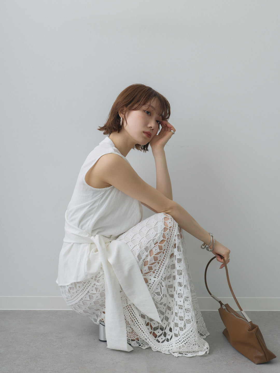 [SET]巻きデザインノースリブラウス+クロシェレースIラインスカート(2set)