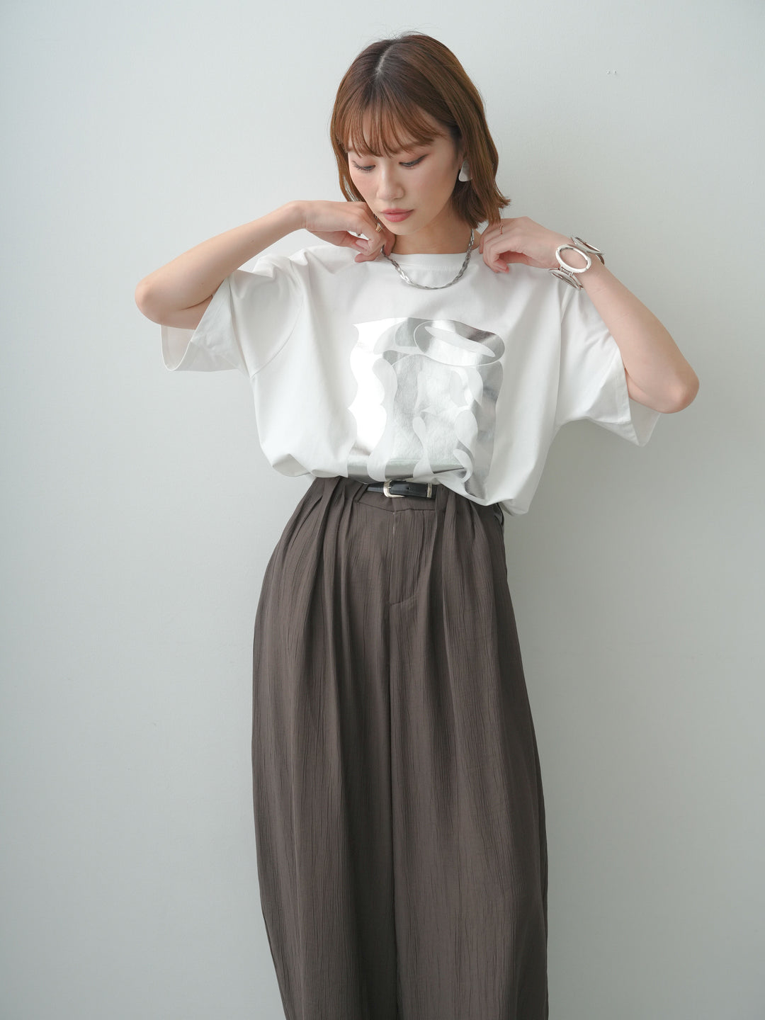 [SET]クールタッチアートロゴオーバーTEE+ベルト付ワッシャーライトワイドパンツ(2set)