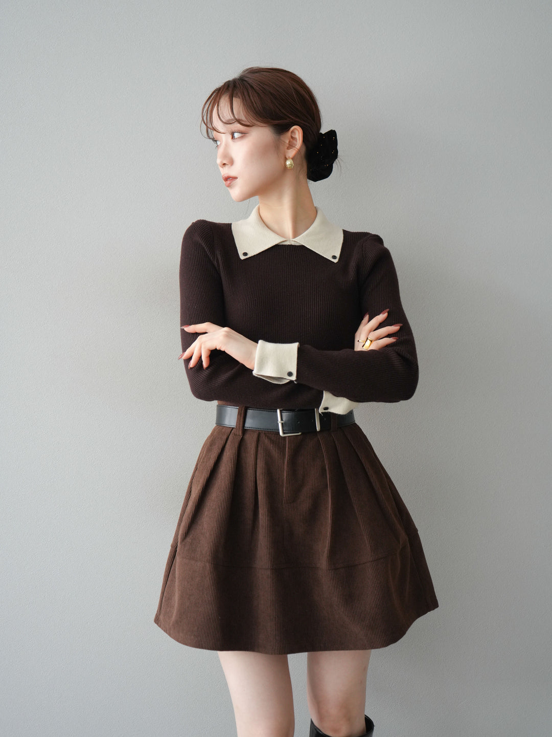 [予約]ニットカフス襟付き配色リブニットトップス/brown