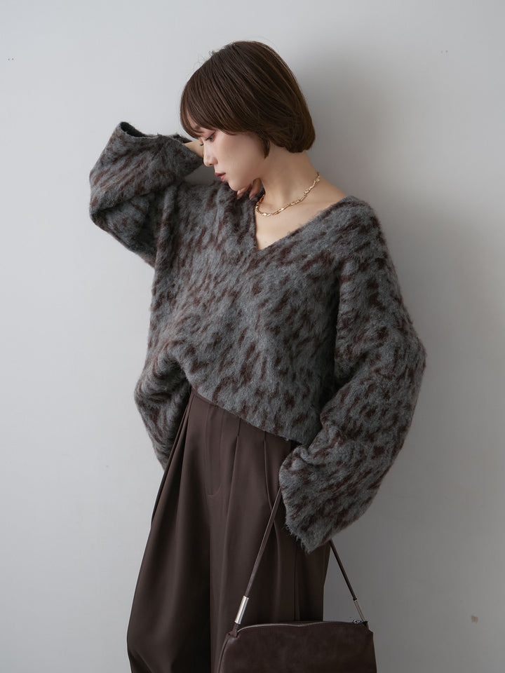 [予約]レオパードVネックシャギーニットトップス/gray