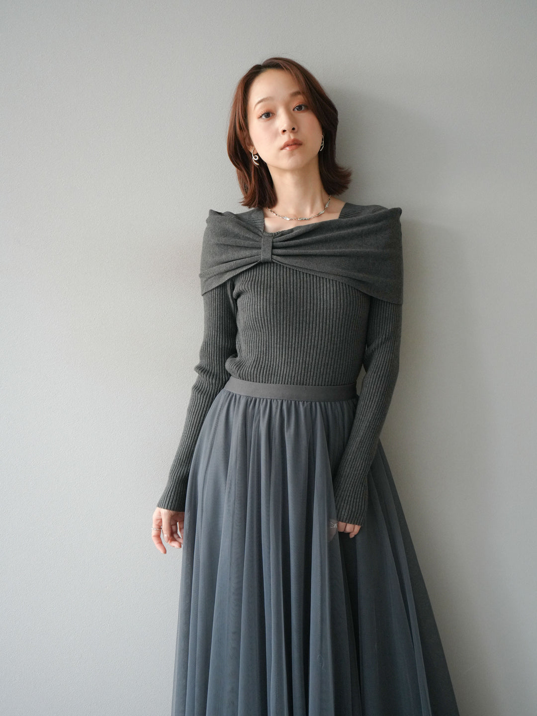 [予約]リボンモチーフオフショルリブニットトップス/gray