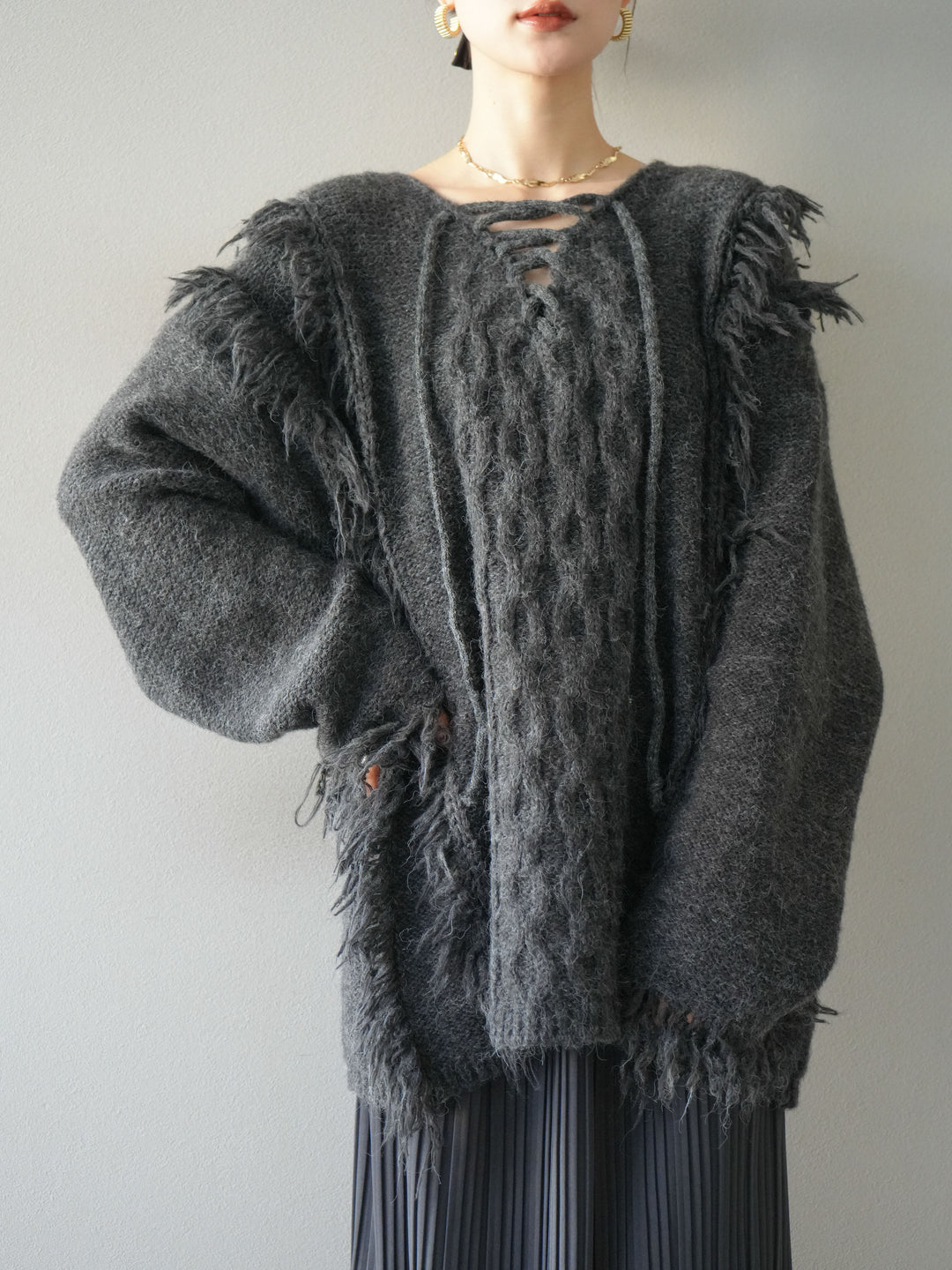 [予約]レースアップフリンジニットプルオーバー/gray