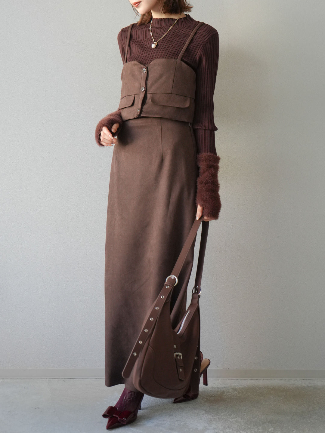 [SET]スウェードビスチェ+アームシャギーランダムリブニットトップス+スウェードIラインスカート(3set)