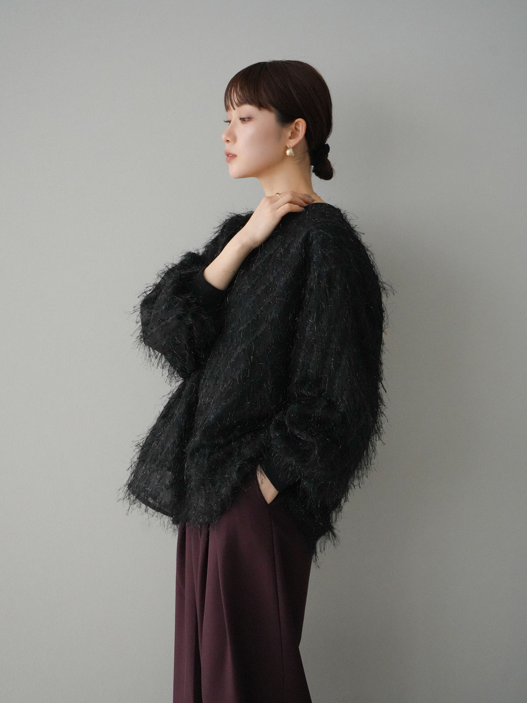 【預購】流蘇薄紗多層抓絨套頭衫/黑