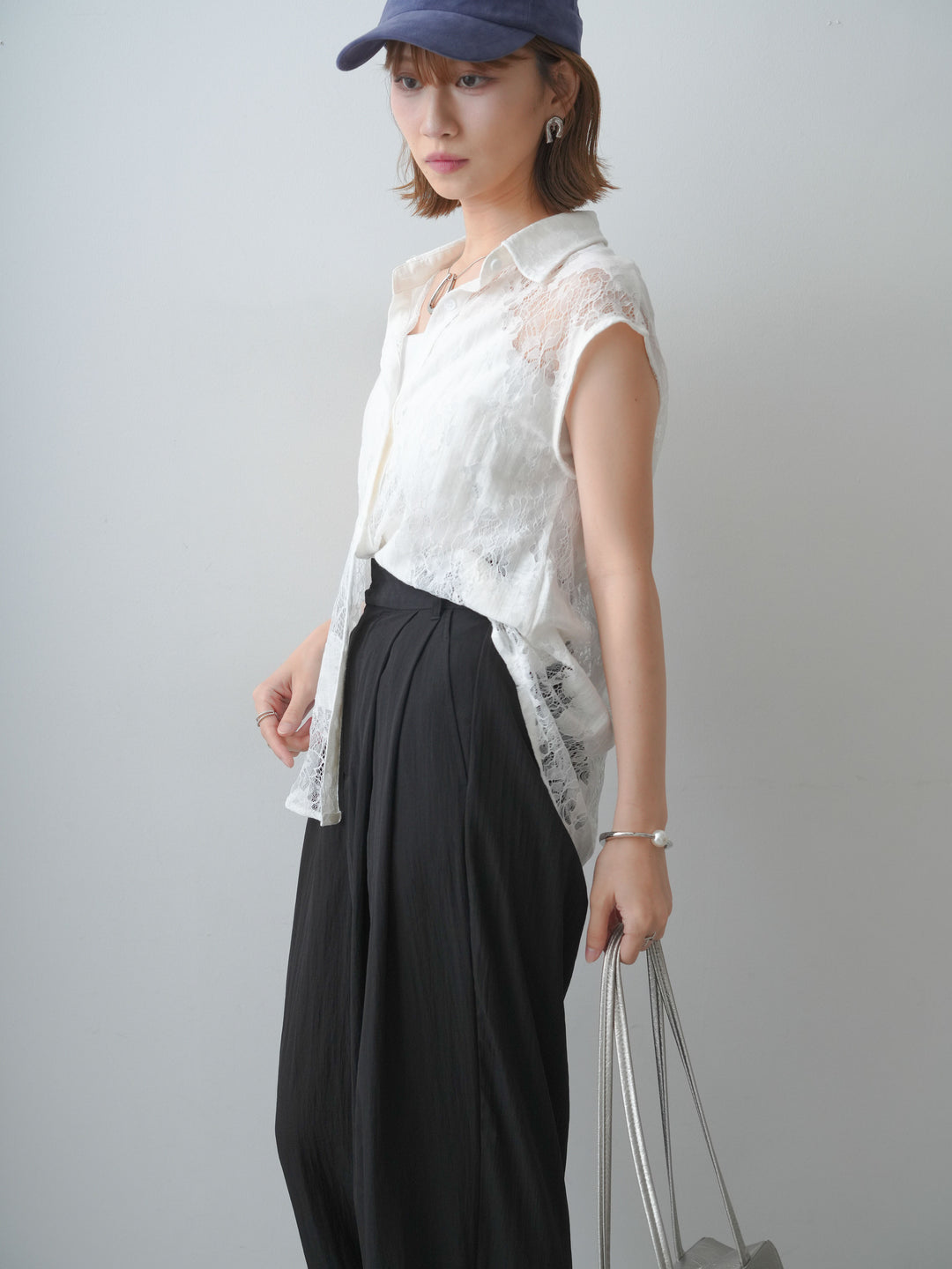 [SET]シアーフラワーレースノースリブラウス+リネンライク2タックワイドパンツ(2set)