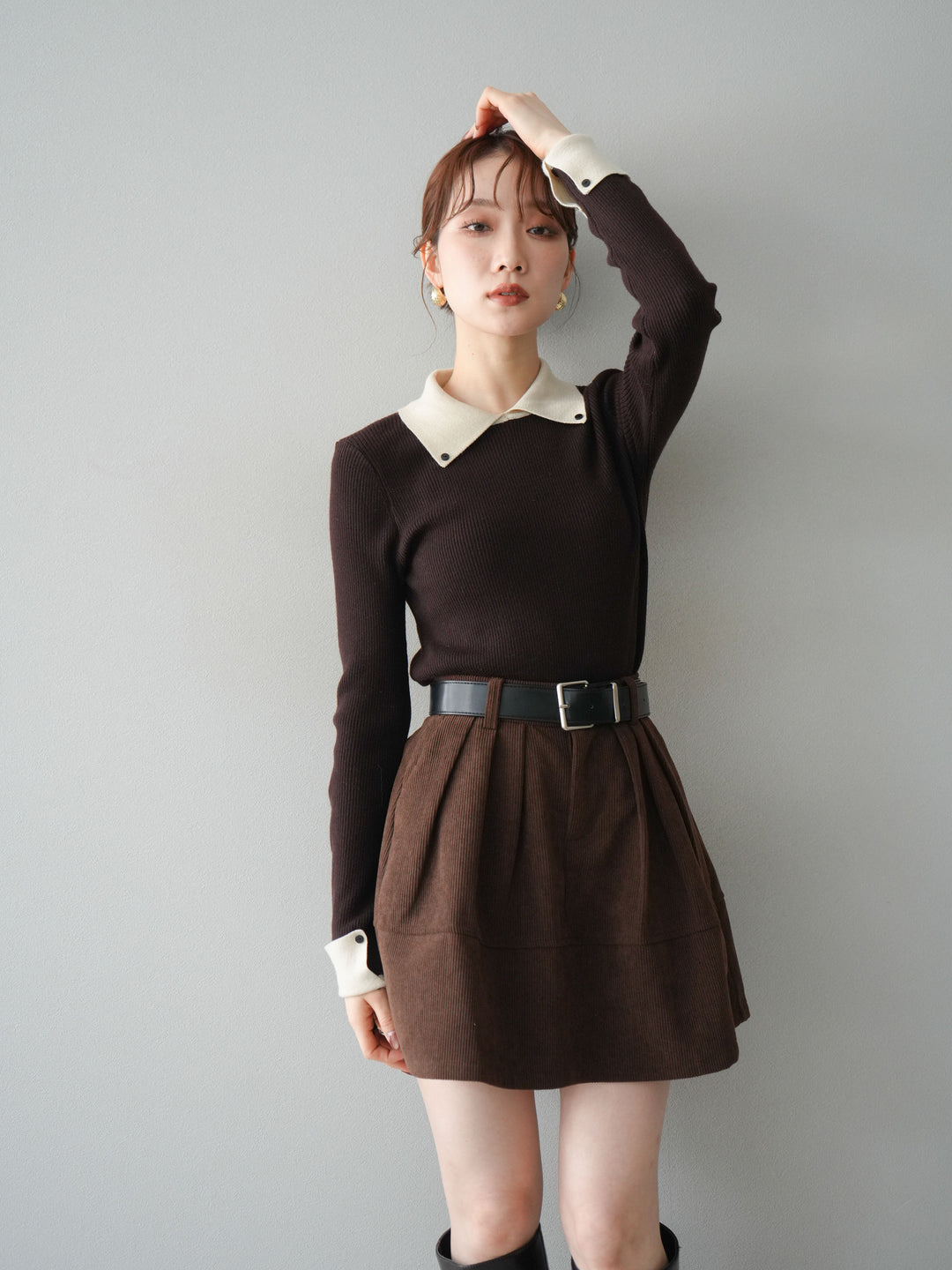 [予約]ニットカフス襟付き配色リブニットトップス/brown