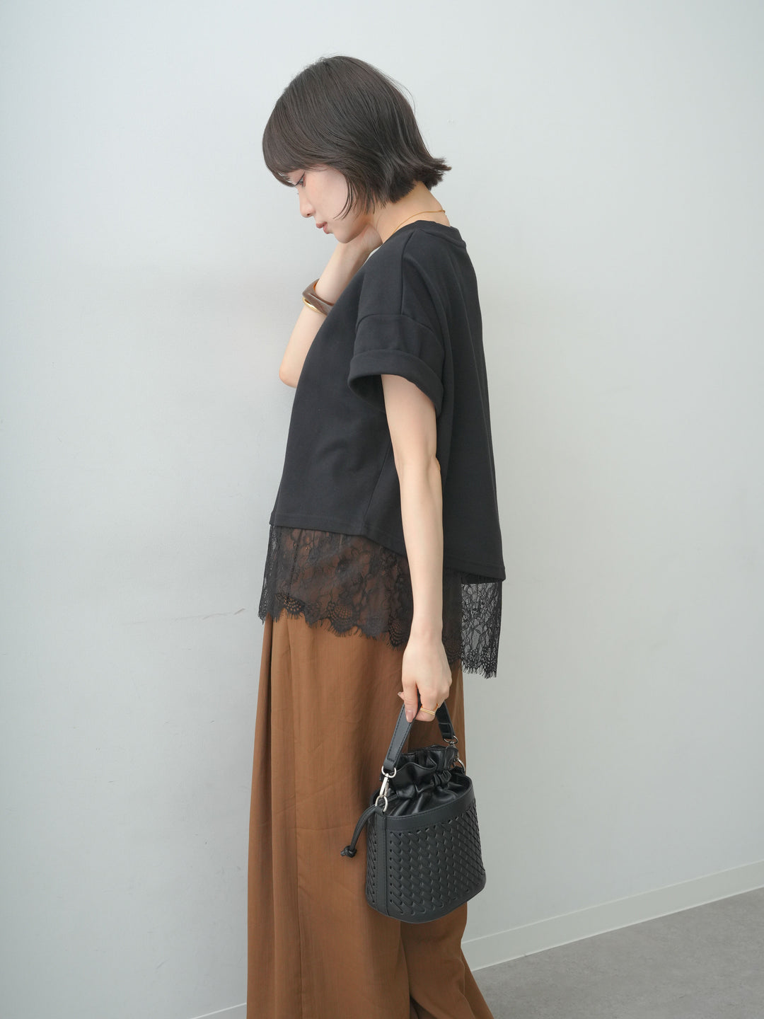 [予約]アシメレースヘムワイドTEE/black
