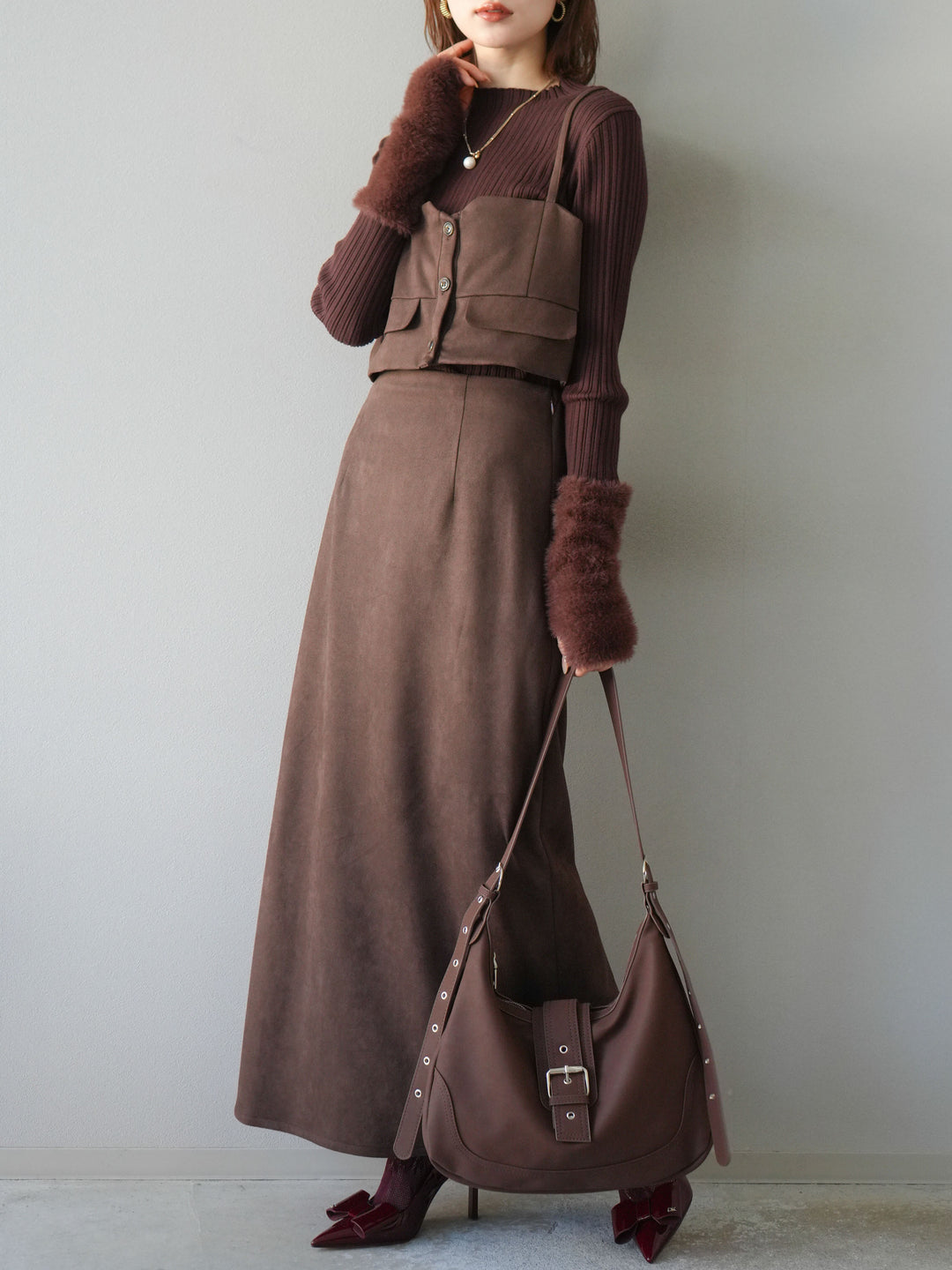 [SET]スウェードビスチェ+スウェードIラインスカート(2set)