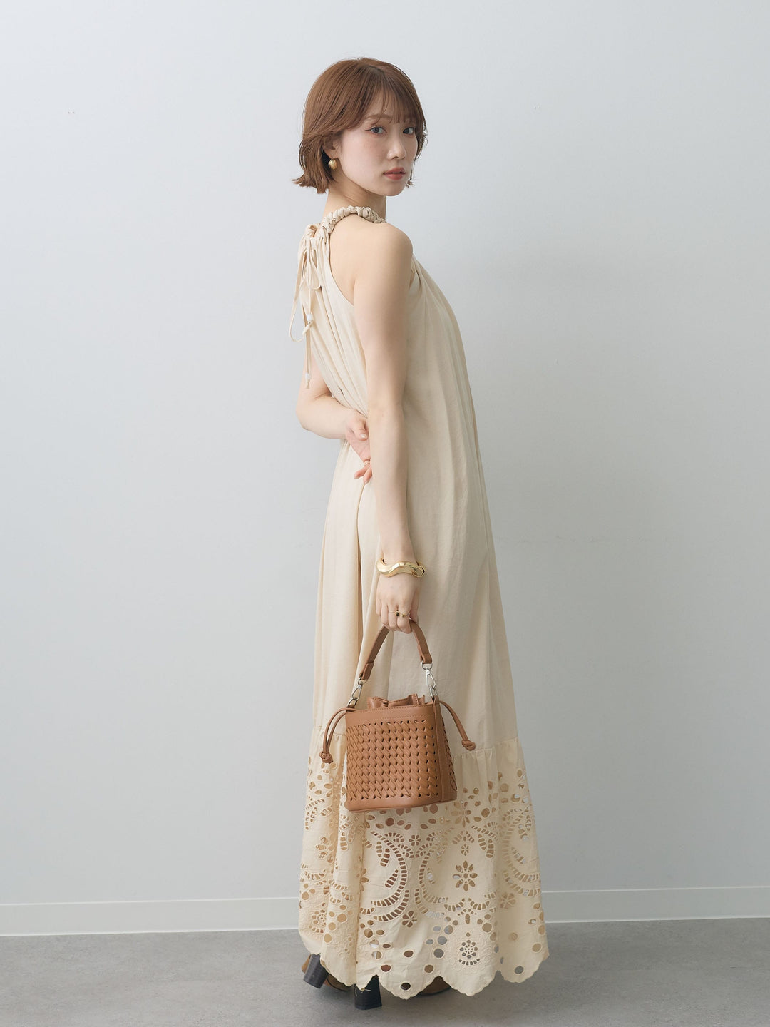 [予約]スカラップヘムカットワークレースキャミワンピース/beige