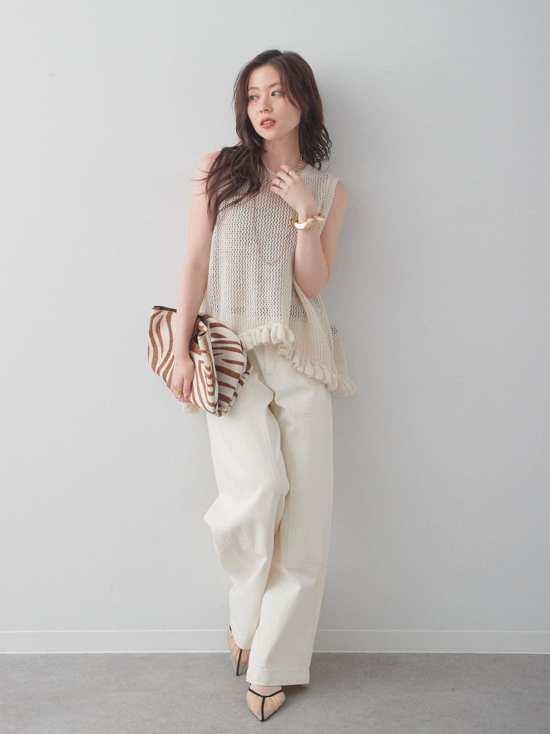 [予約]透かし編みヘムフリルノースリニットトップス/beige