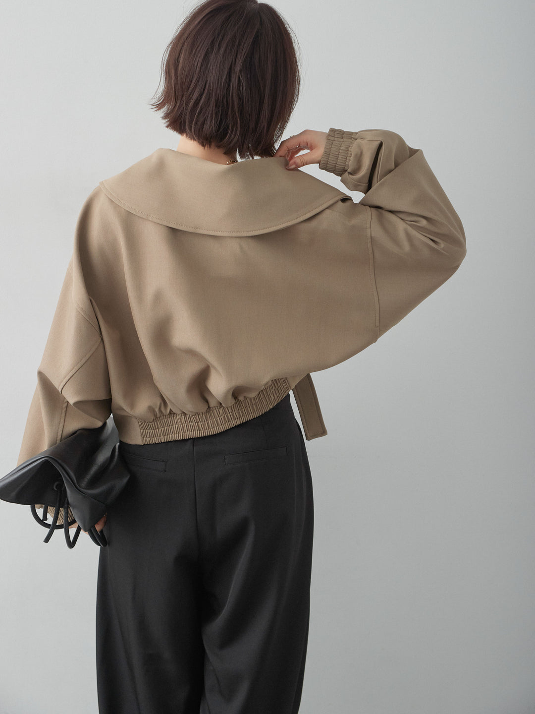 [SET]サイドベルトビッグカラーショートジャケット+カップ付きバッククロスキャミソール+ツイルタックワイドパンツ(3set)