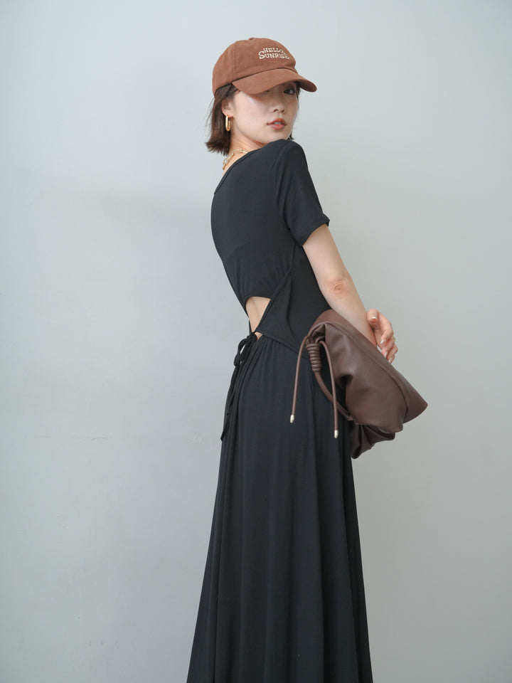 [予約]バックオープンフレアカットワンピース/black