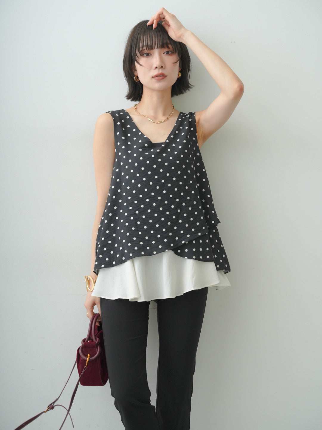 [予約]アシメントリーフリルヘムドットトップス/black