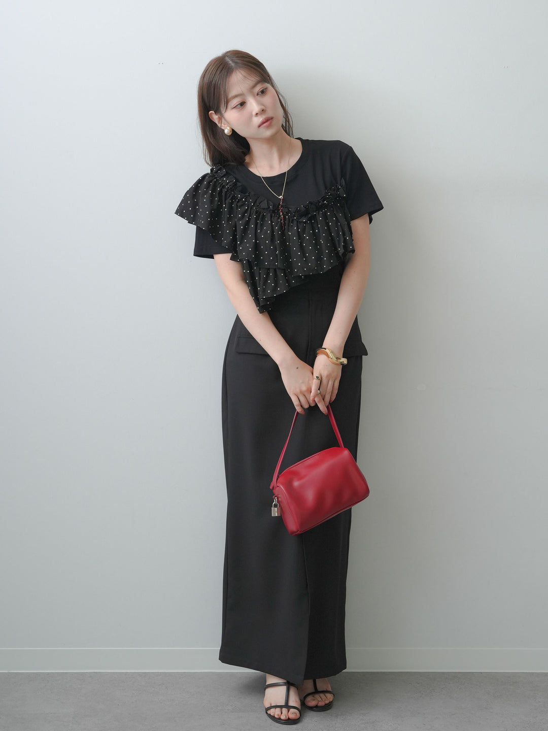 [SET]ドットギャザーフリルデザインTEE+クレープデシンフラップ付きストレートスカート(2set)