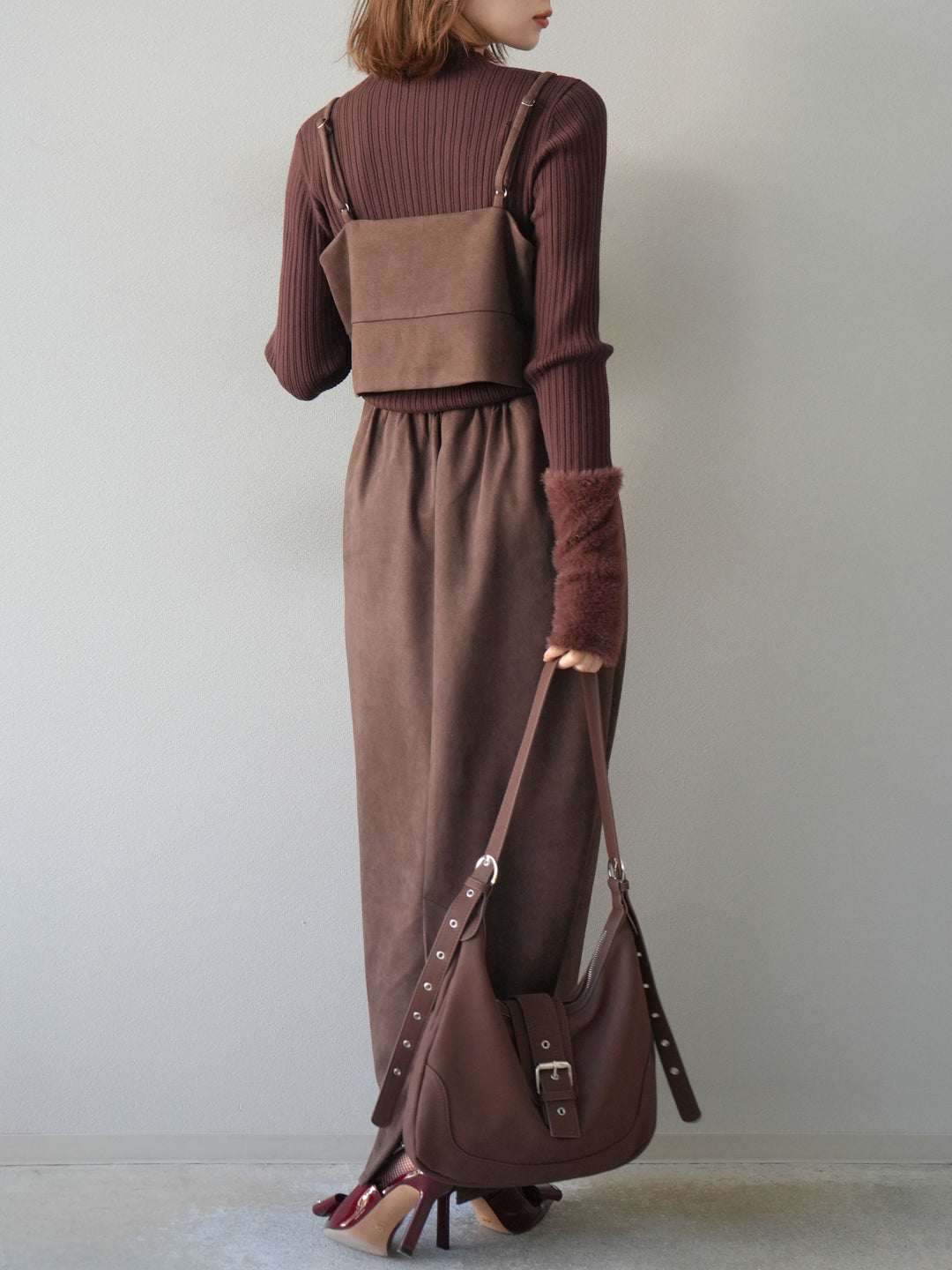 [SET]スウェードビスチェ+アームシャギーランダムリブニットトップス+スウェードIラインスカート(3set)