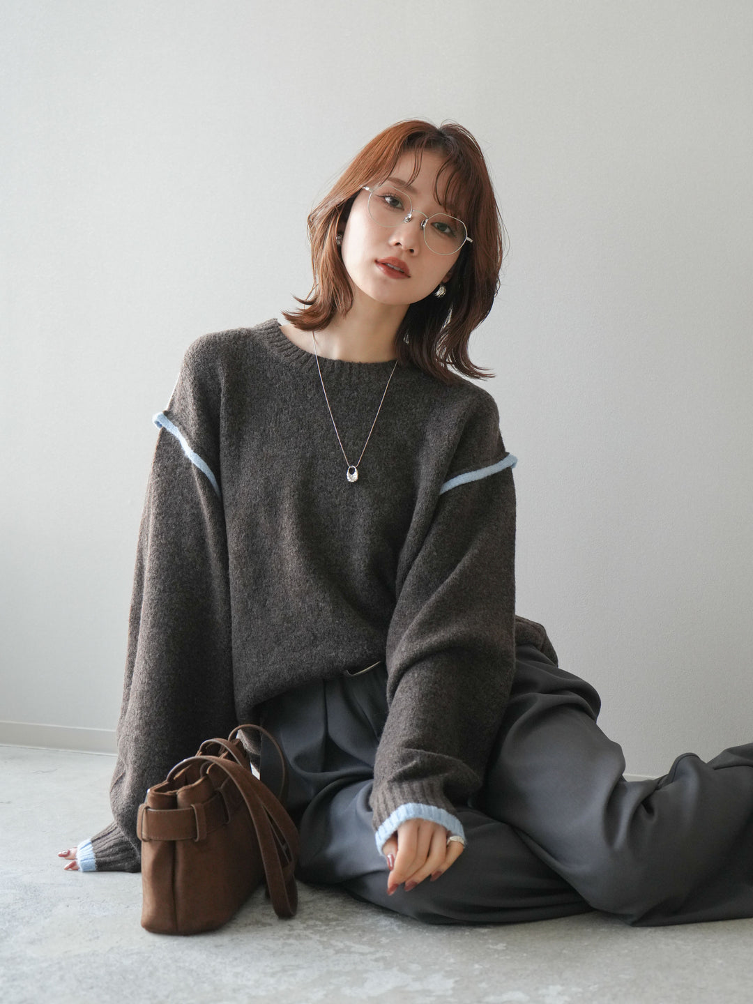 [予約]バイカラーパイピングニットプルオーバー/brown