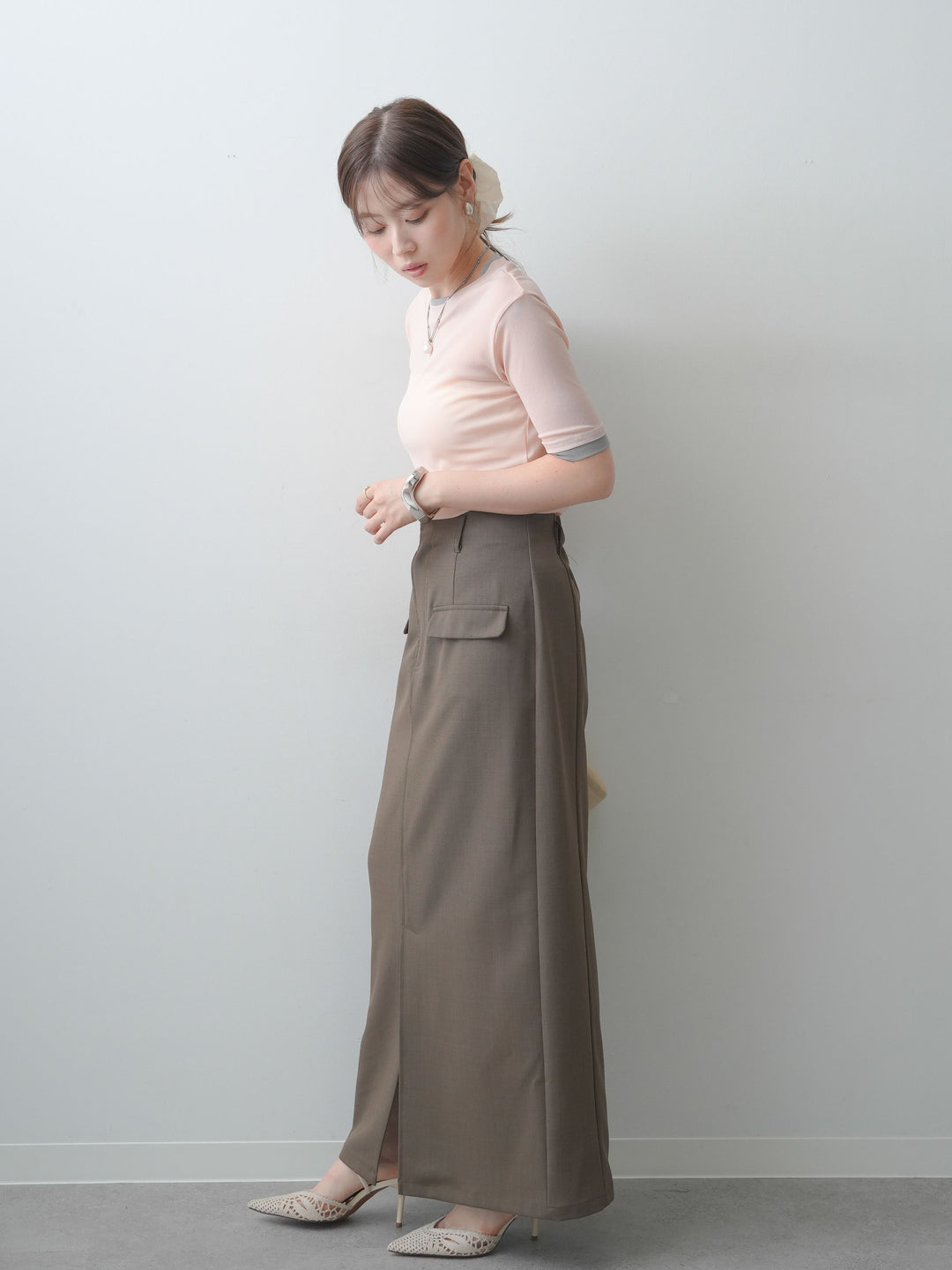[SET]トリムレイヤードシアー半袖トップス+クレープデシンフラップ付きストレートスカート(2set)