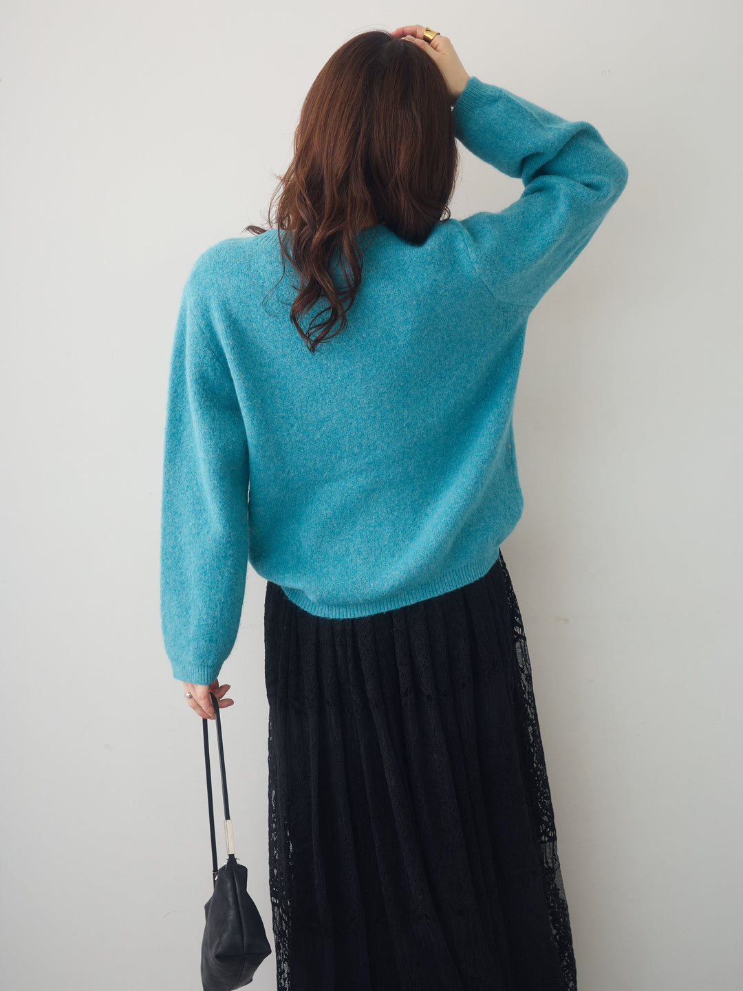 [SET]ソフトヘアリークルーネックニットトップス+選べるアクセセット(2set)