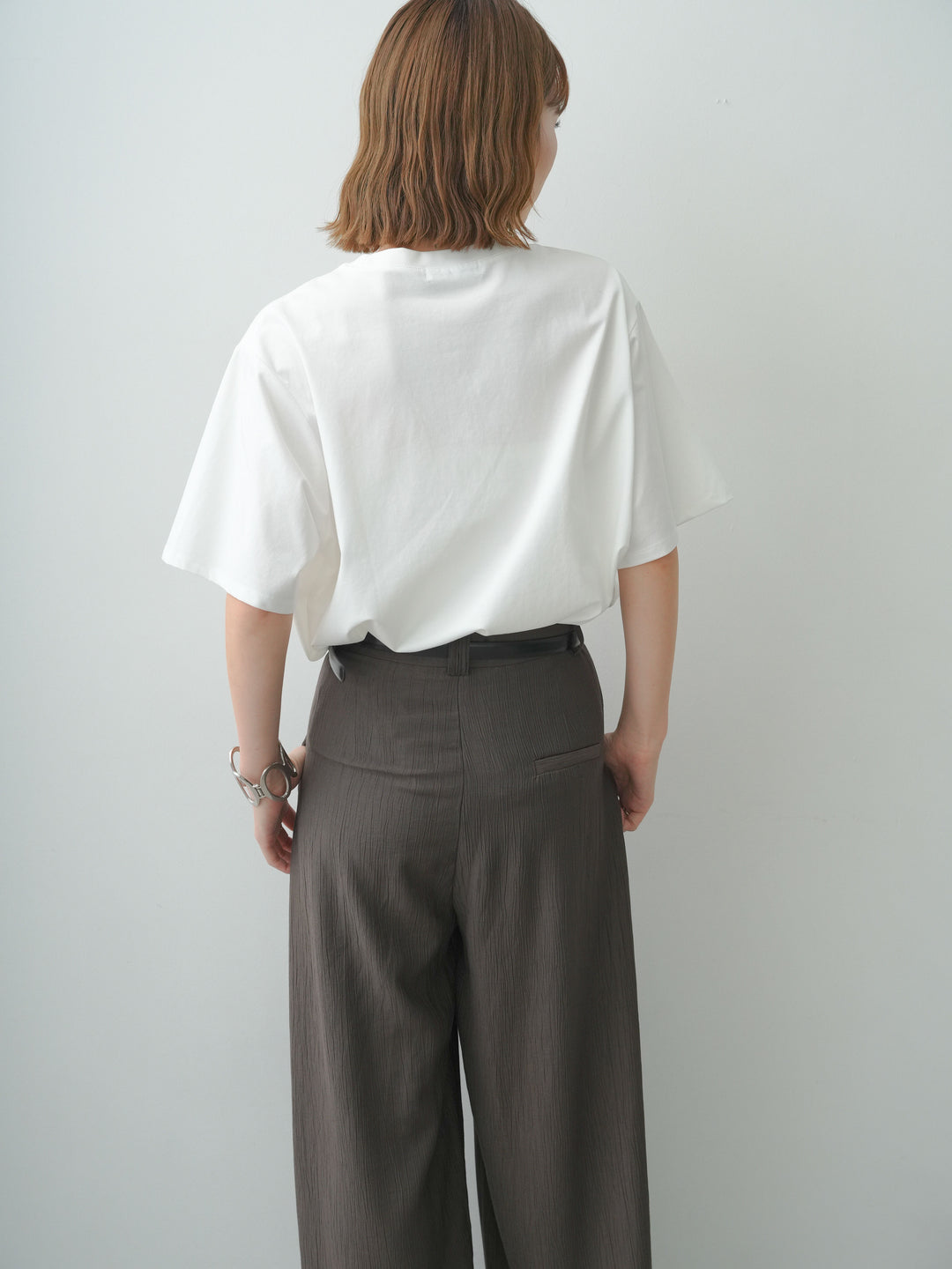 [SET]クールタッチアートロゴオーバーTEE+ベルト付ワッシャーライトワイドパンツ(2set)