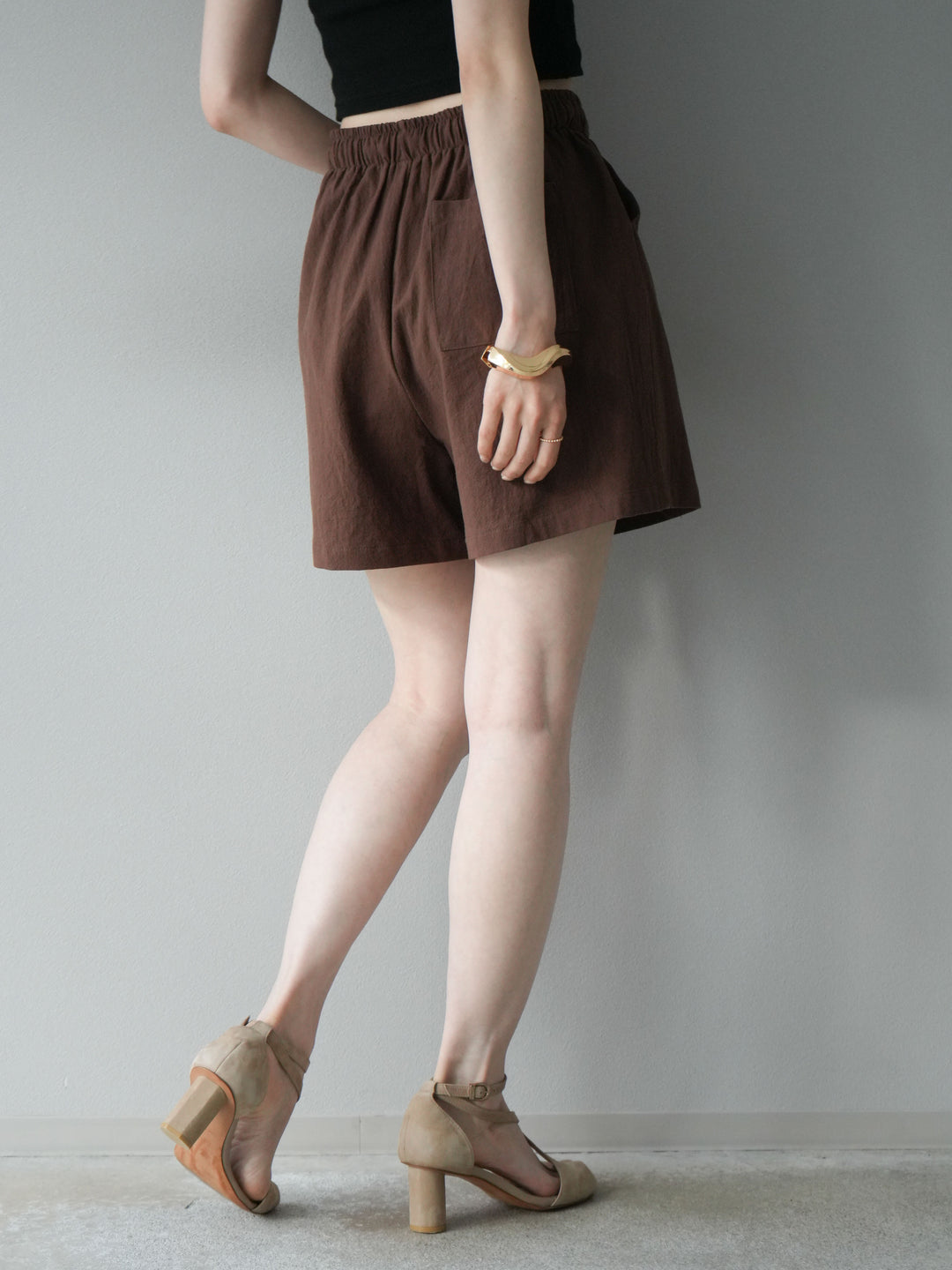 [套裝] 亞麻V領襯衫與短褲套裝（2套）