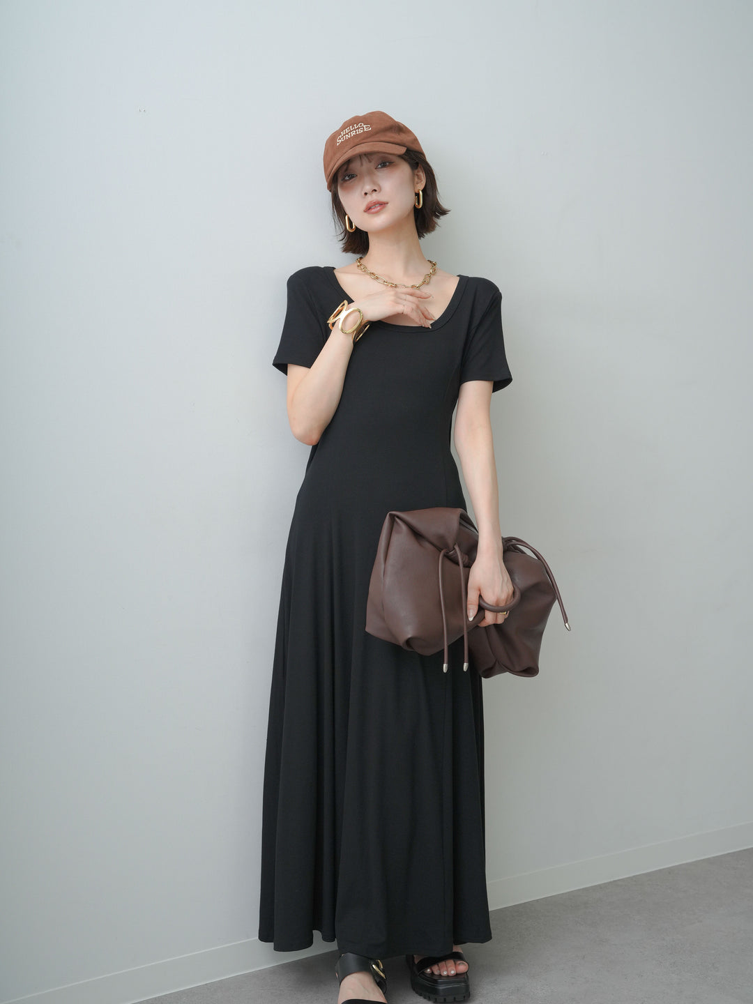 [予約]バックオープンフレアカットワンピース/black