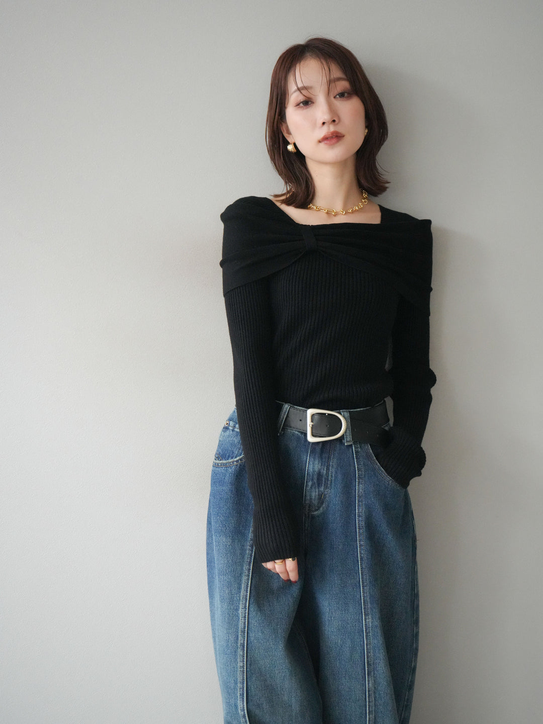 [予約]リボンモチーフオフショルリブニットトップス/black