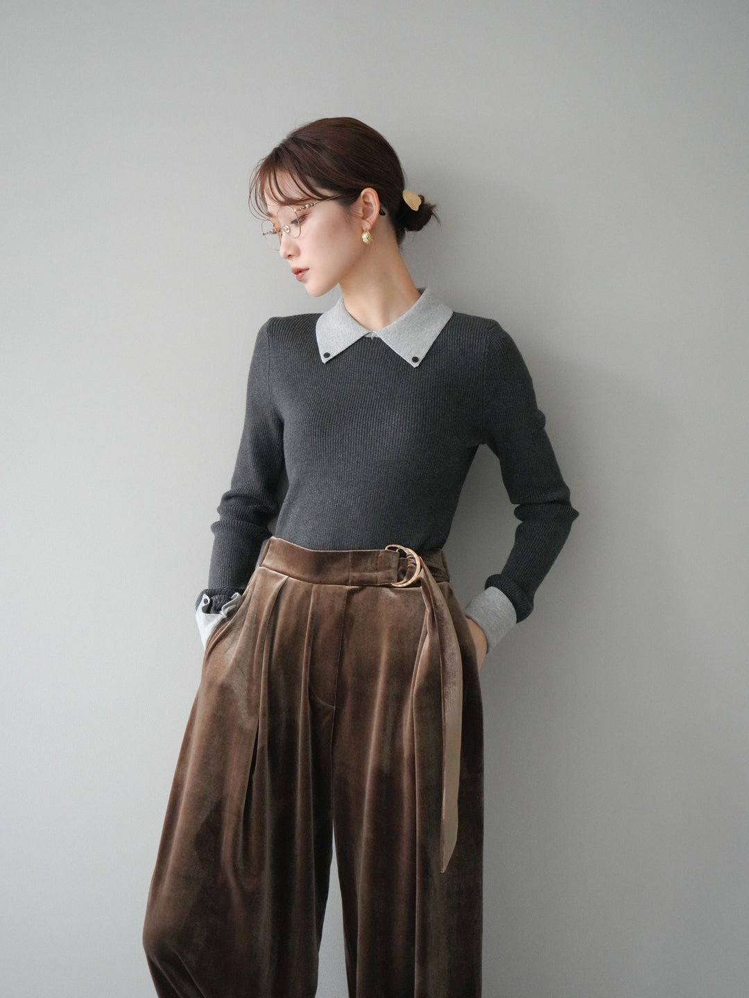 [予約]ニットカフス襟付き配色リブニットトップス/charcoal