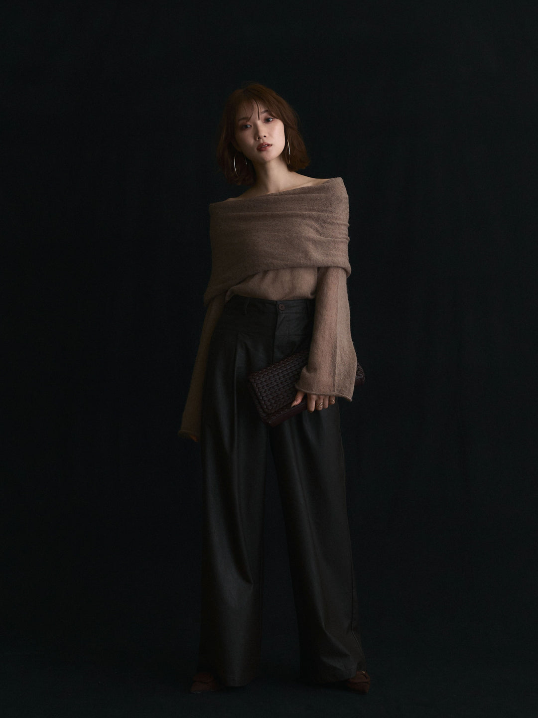【Allure】[SET]オフショルシアーニットプルオーバー+レザータックセミワイドパンツ(2set)