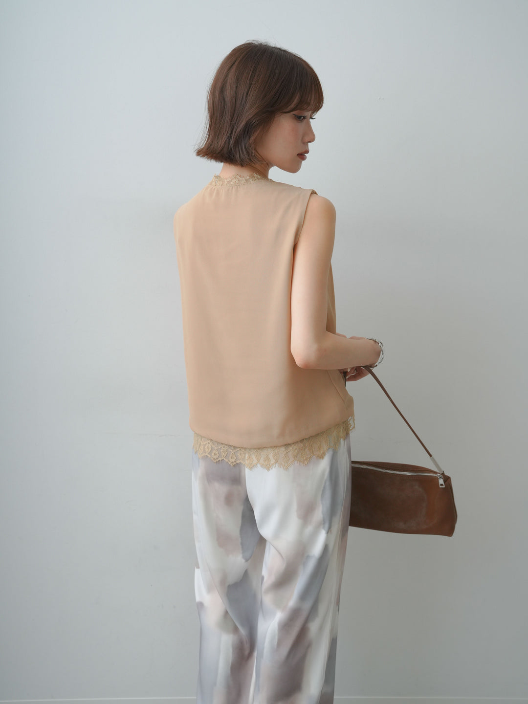 [予約]レースレイヤードカシュクールノースリブラウス/beige