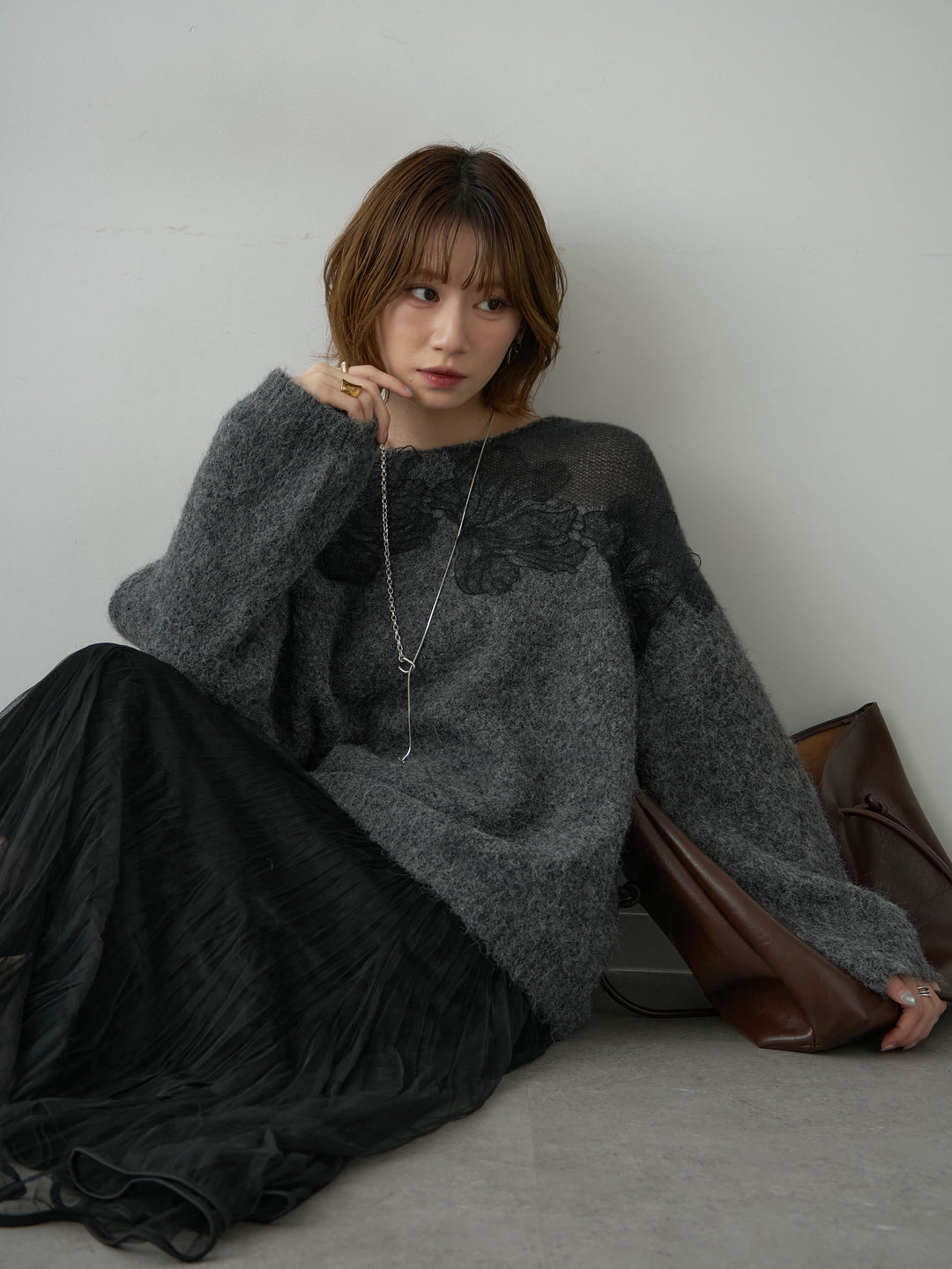 [予約]ショルダーシアーレースニットトップス/gray