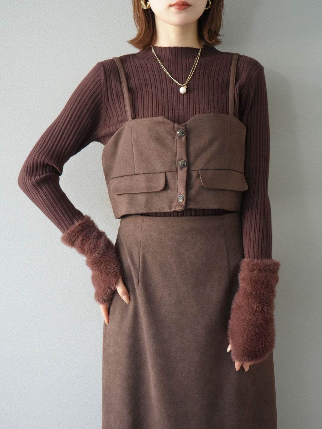 [SET]スウェードビスチェ+アームシャギーランダムリブニットトップス+スウェードIラインスカート(3set)